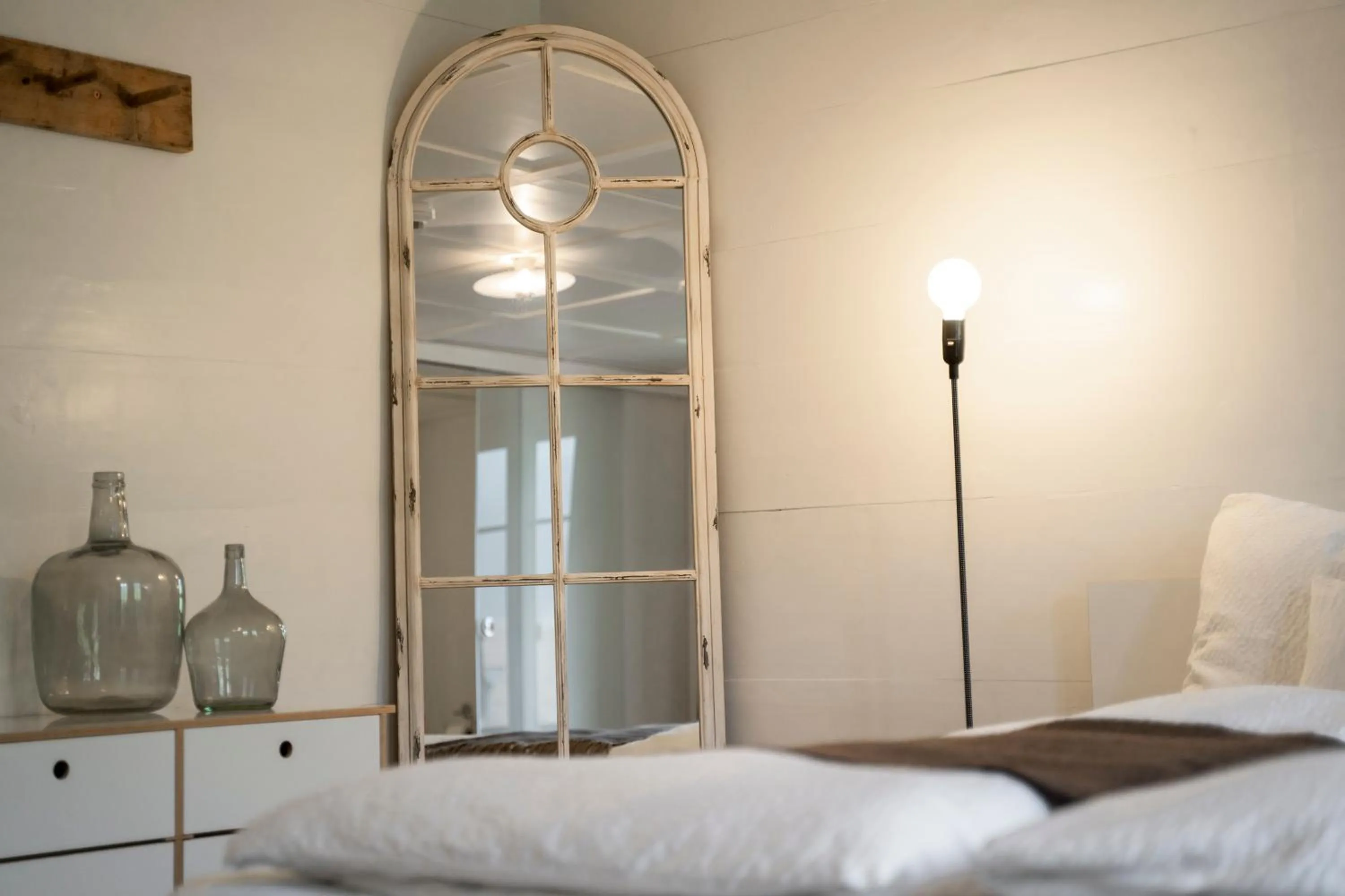 Bed in Lenk Lodge - Boutique & Design Hotel und Apartements