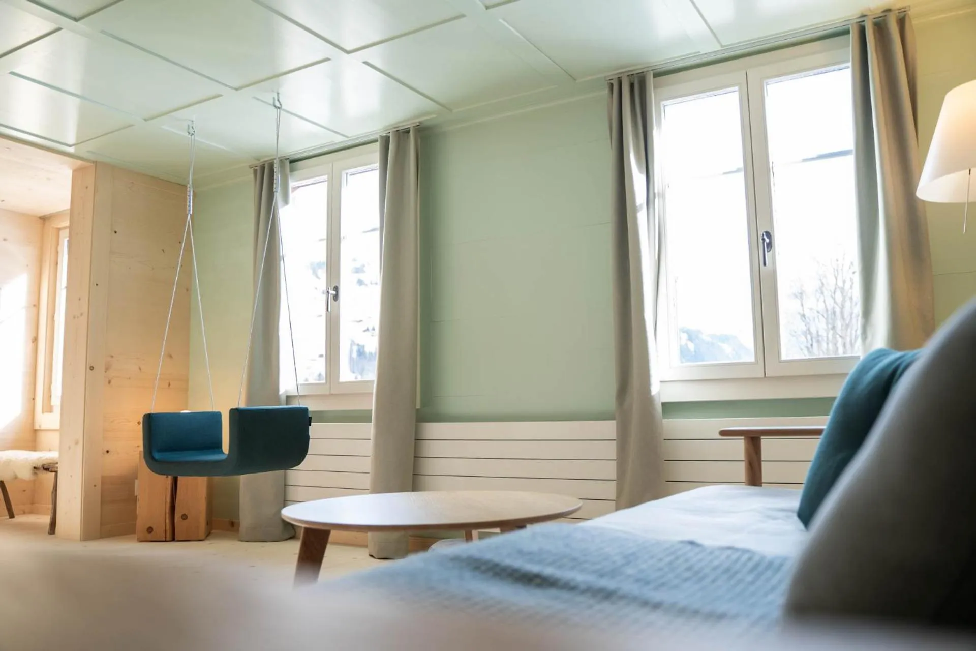 Bed in Lenk Lodge - Boutique & Design Hotel und Apartements