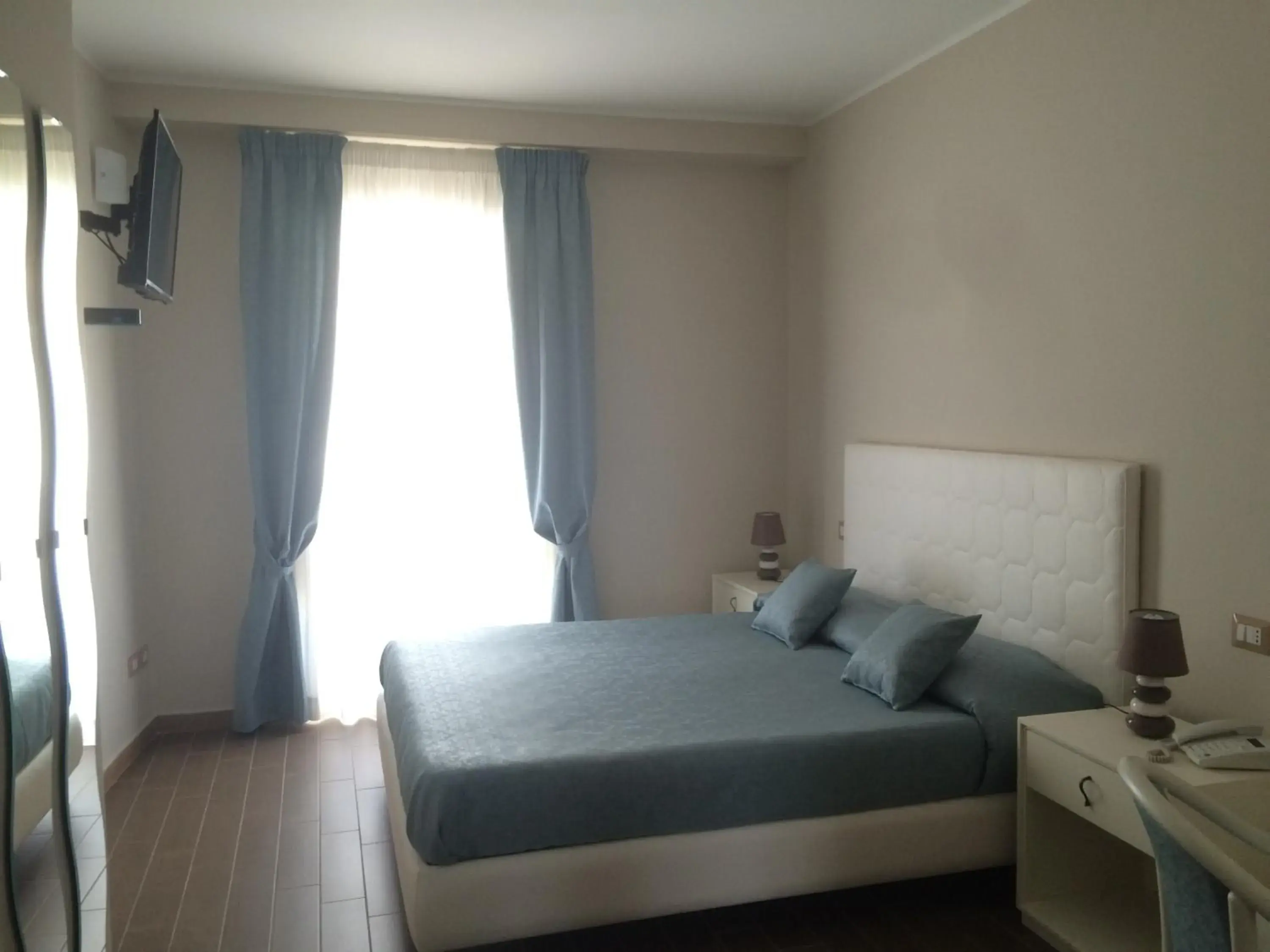 Double Room with Balcony in Hotel Sant'Anna Double Room with Balcony in Hotel Sant'Anna