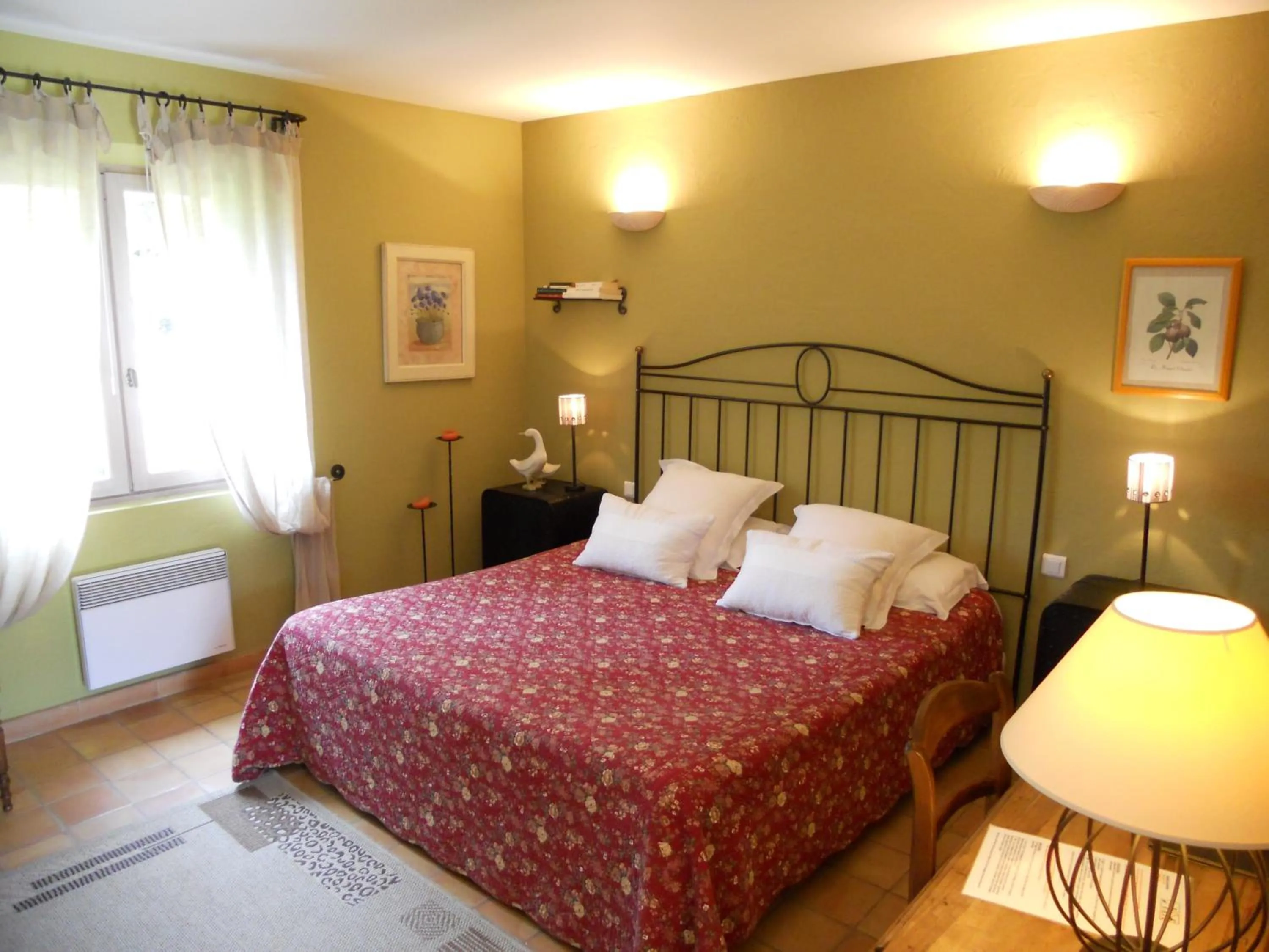 Bed in B&B La Badelle