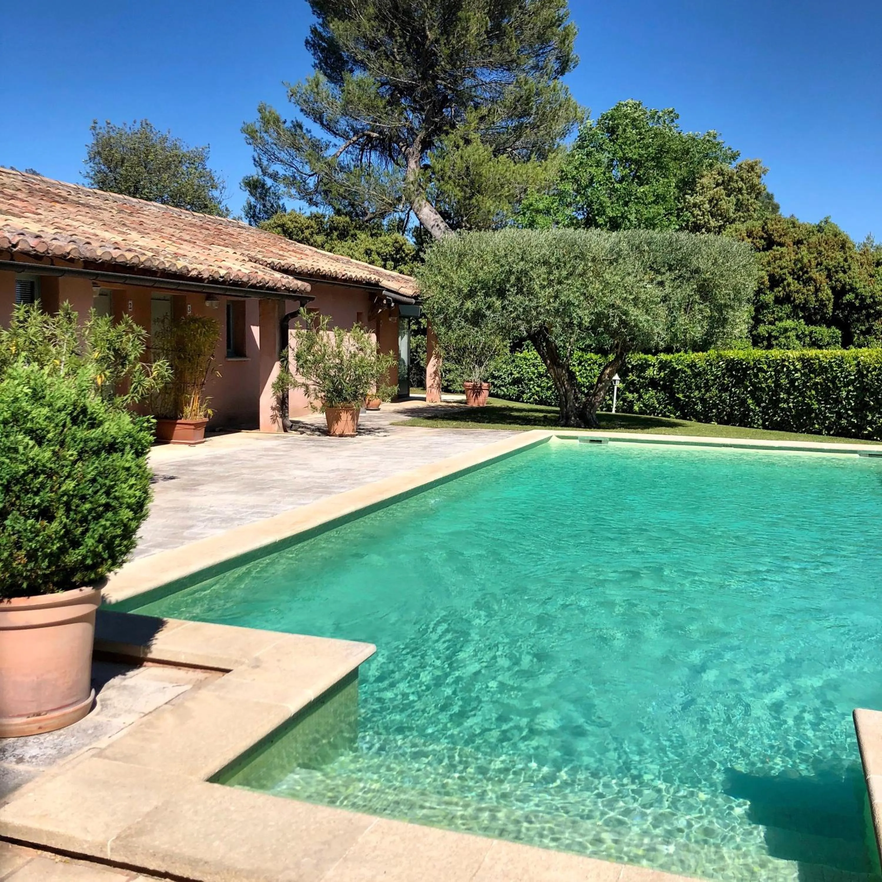 Pool view in B&B La Badelle