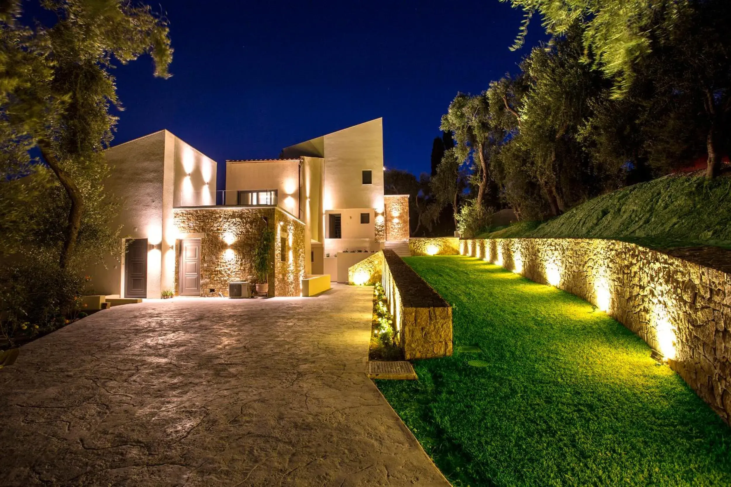Golden Bay Suites & Maisonettes Golden Bay Suites & Maisonettes