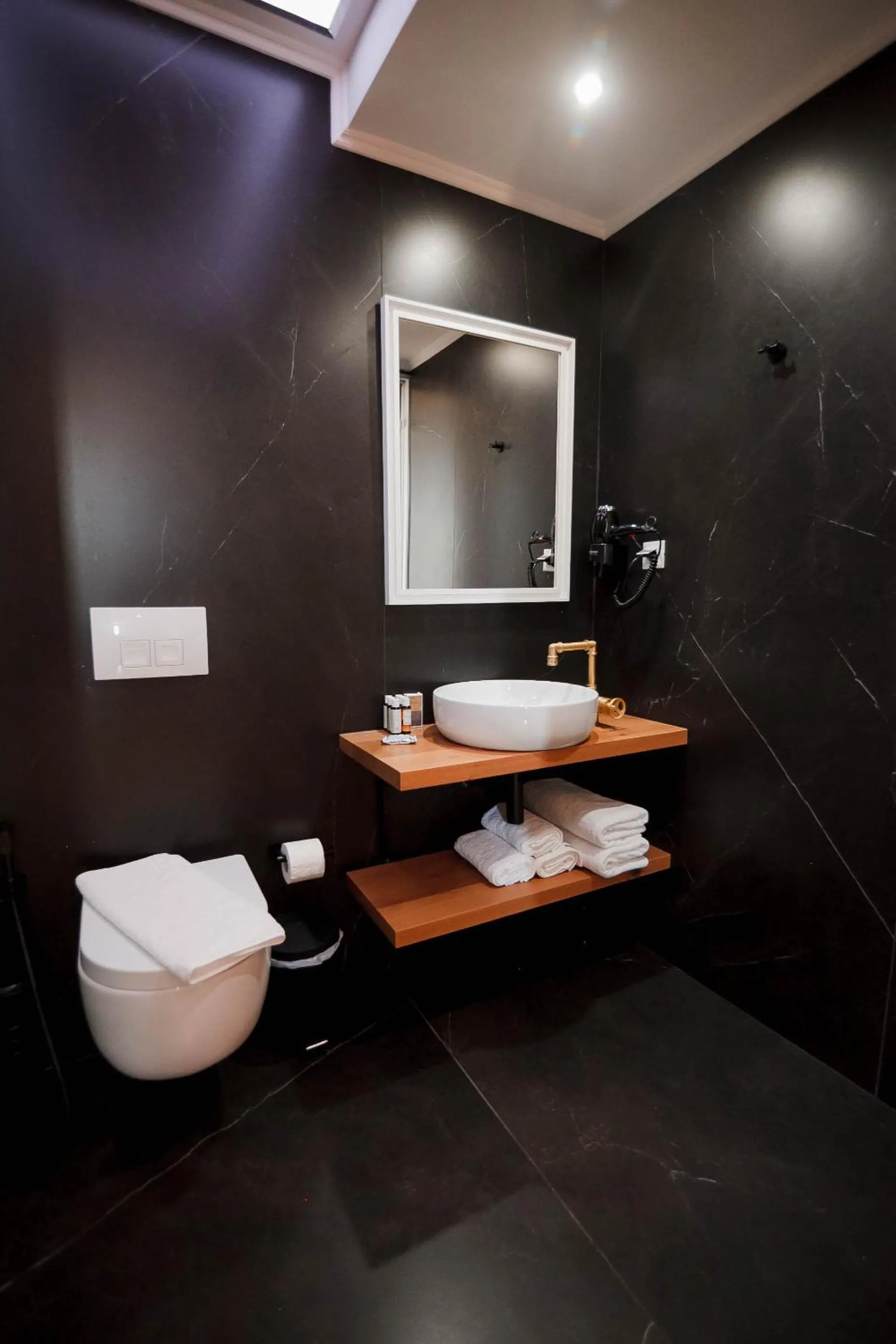 Golden Bay Suites & Maisonettes