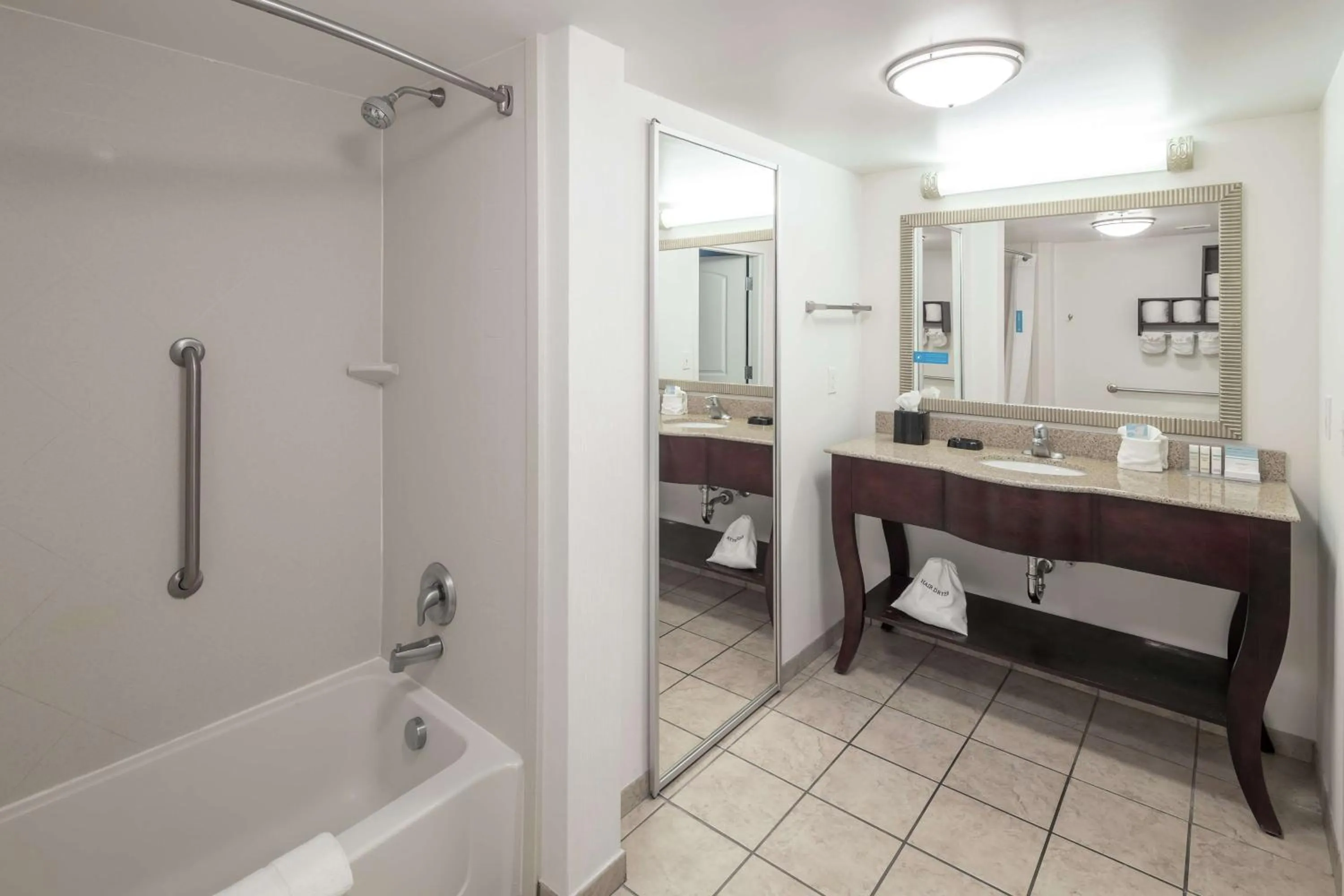 Bathroom in Hampton Inn & Suites Panama City Beach-Pier Park Area