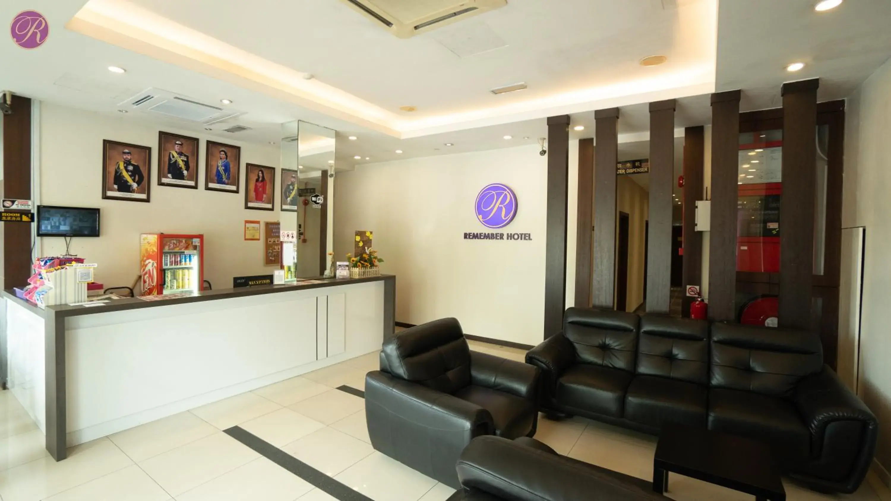 Lobby or reception in Remember Hotel Batu Pahat Lobby or reception in Remember Hotel Batu Pahat