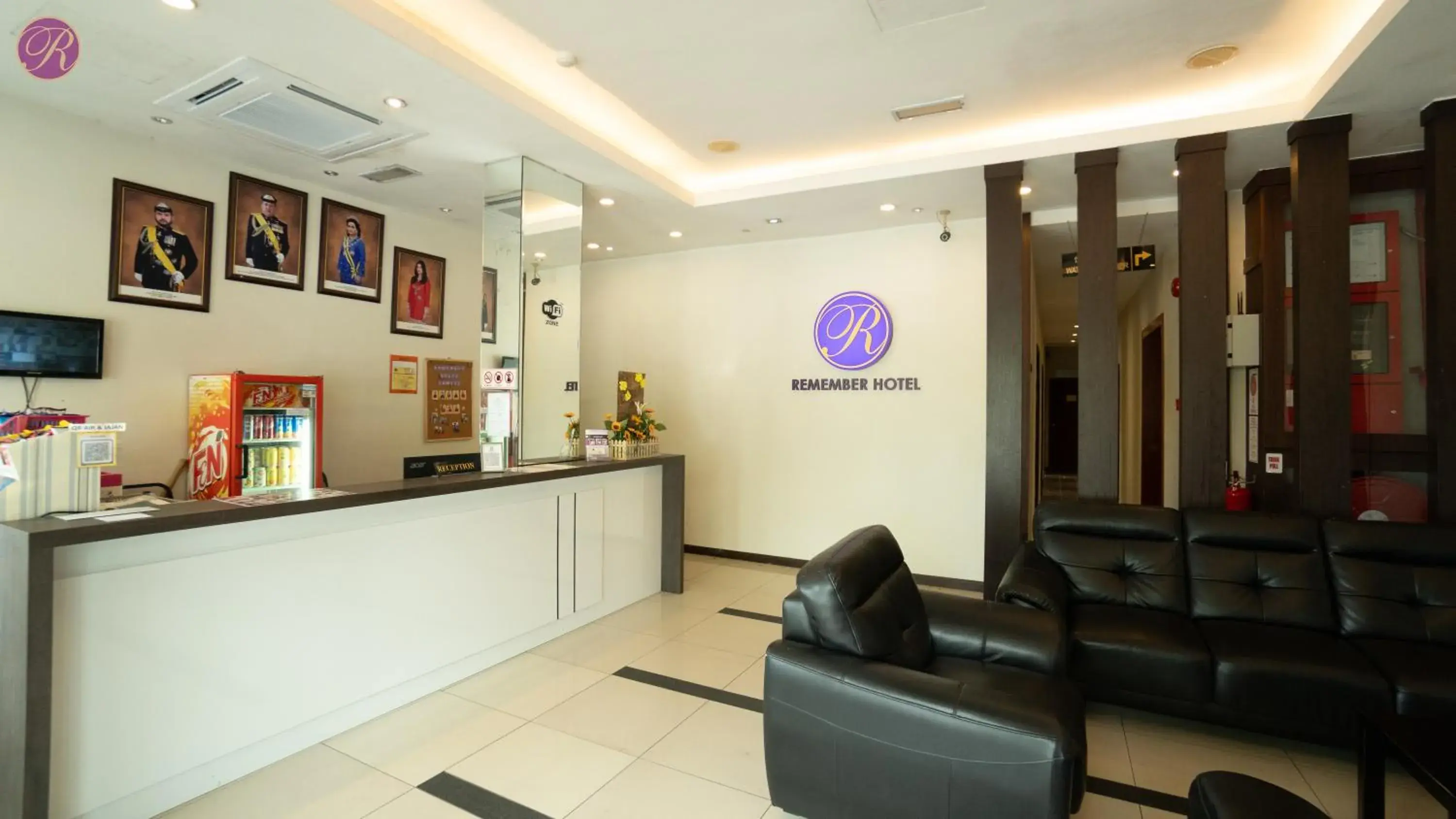 Lobby or reception in Remember Hotel Batu Pahat Lobby or reception in Remember Hotel Batu Pahat