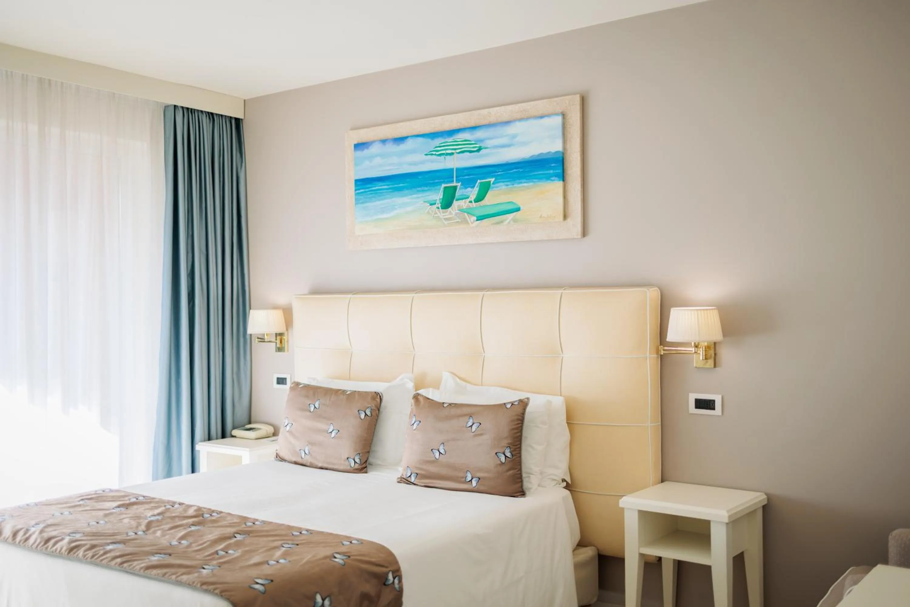 Bed in Hotel Eden