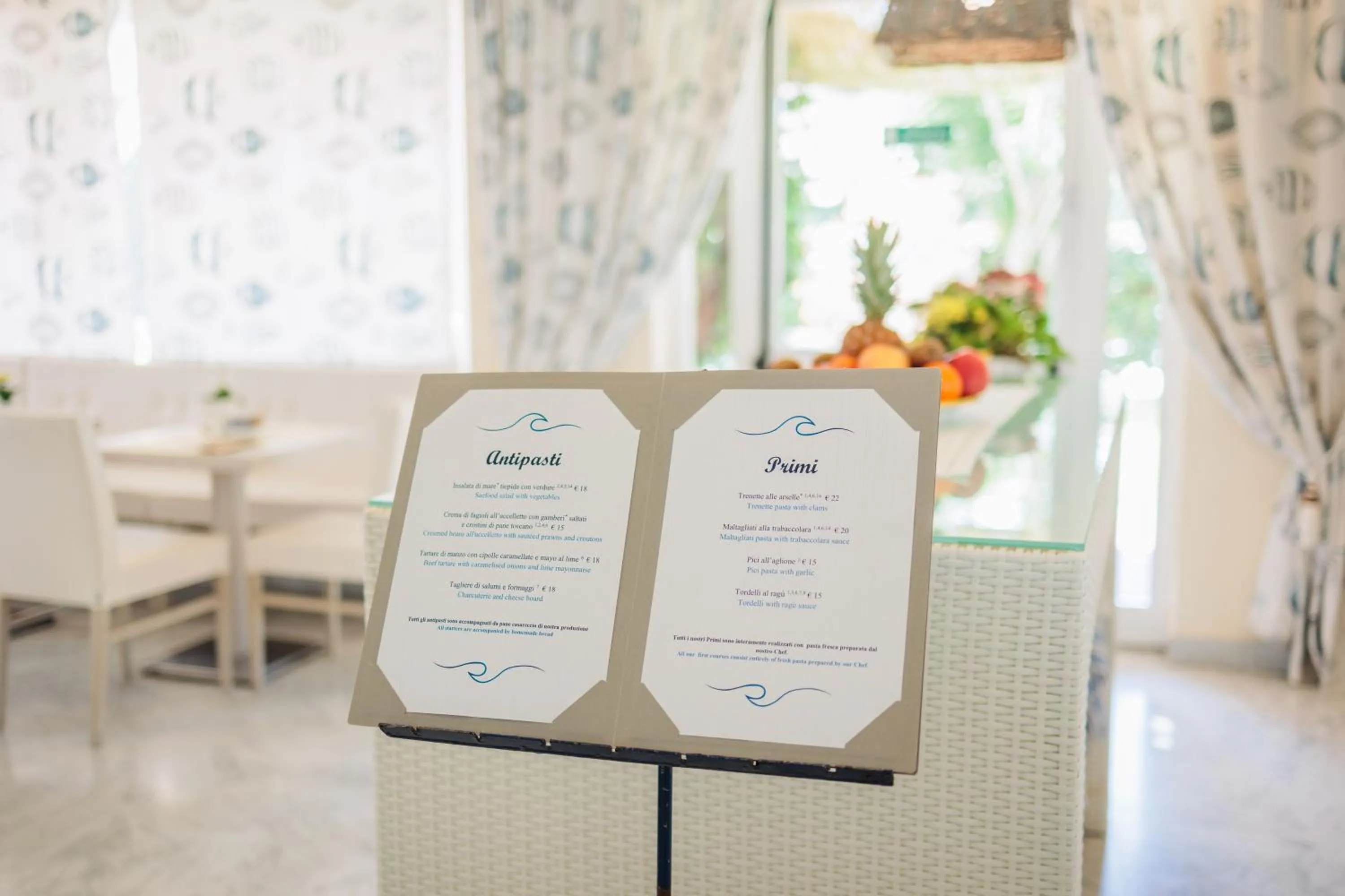 Restaurant/places to eat in Hotel Eden