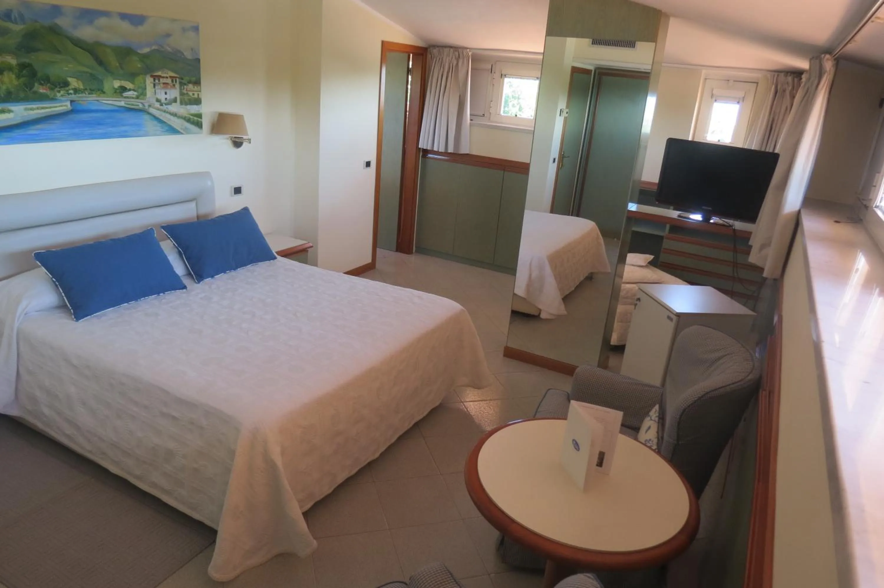 Bed in Hotel Eden