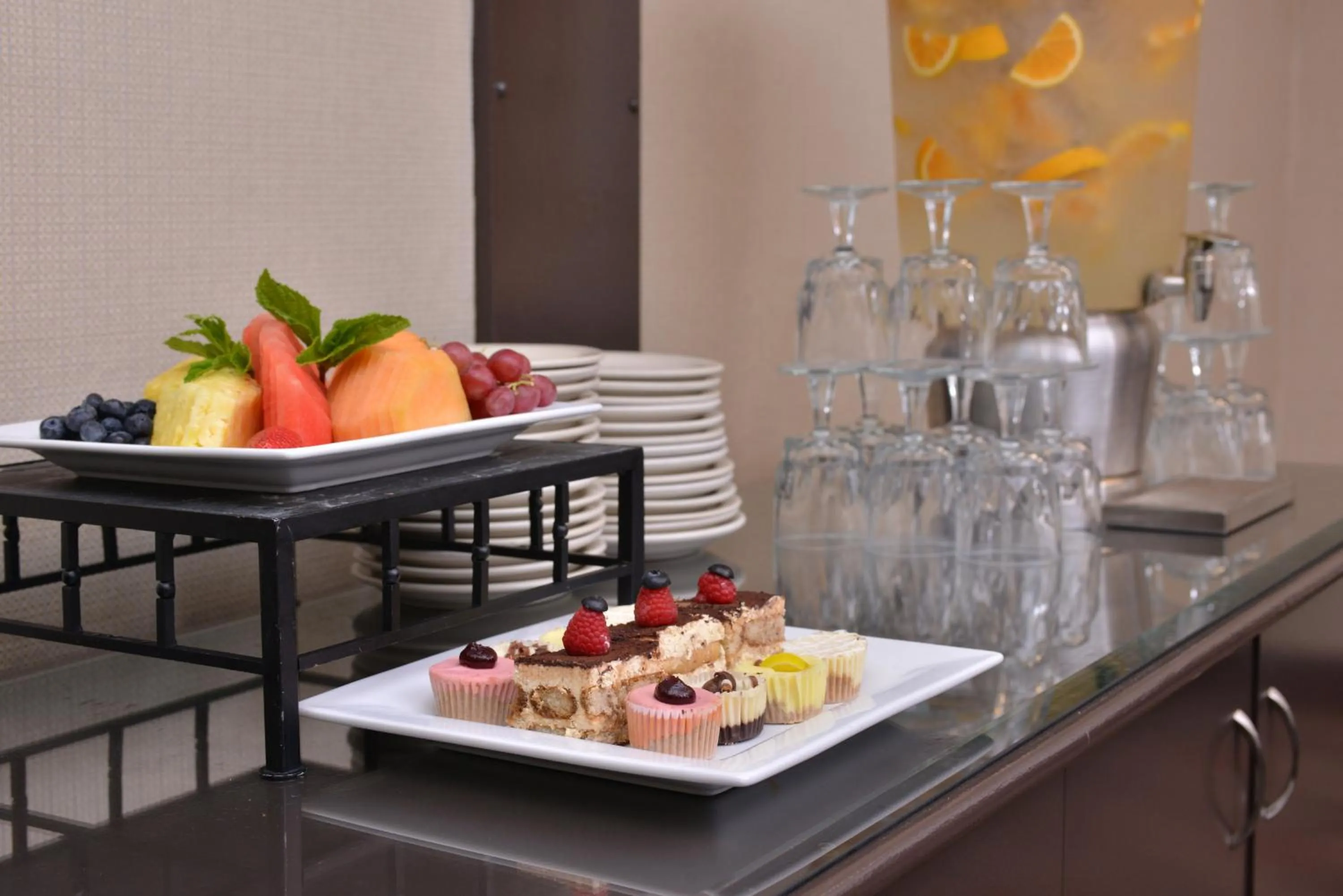 Meeting/conference room in Holiday Inn Portland- I-5 S Wilsonville by IHG