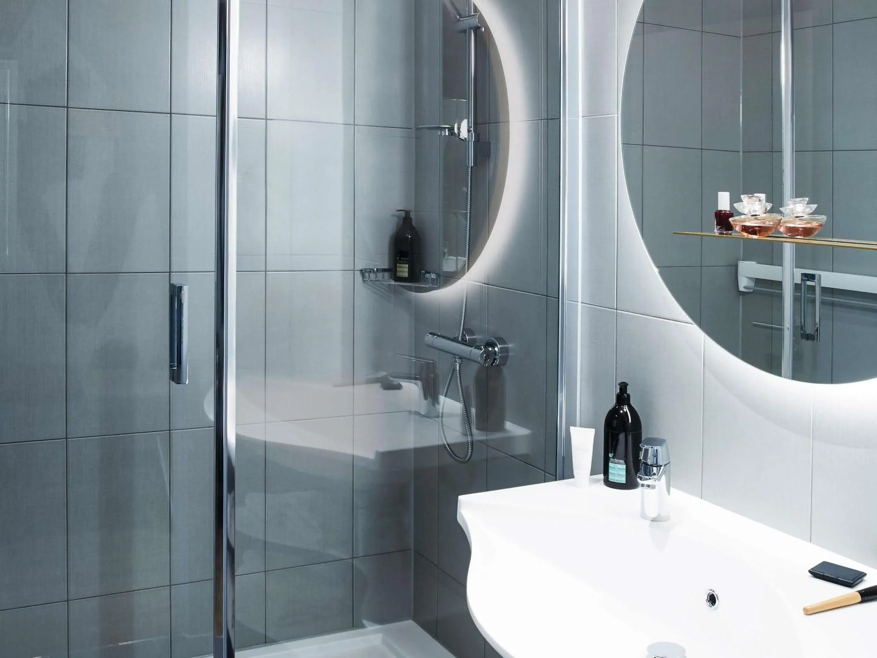 Bedroom in Aparthotel Adagio Edinburgh Royal Mile Bedroom in Aparthotel Adagio Edinburgh Royal Mile