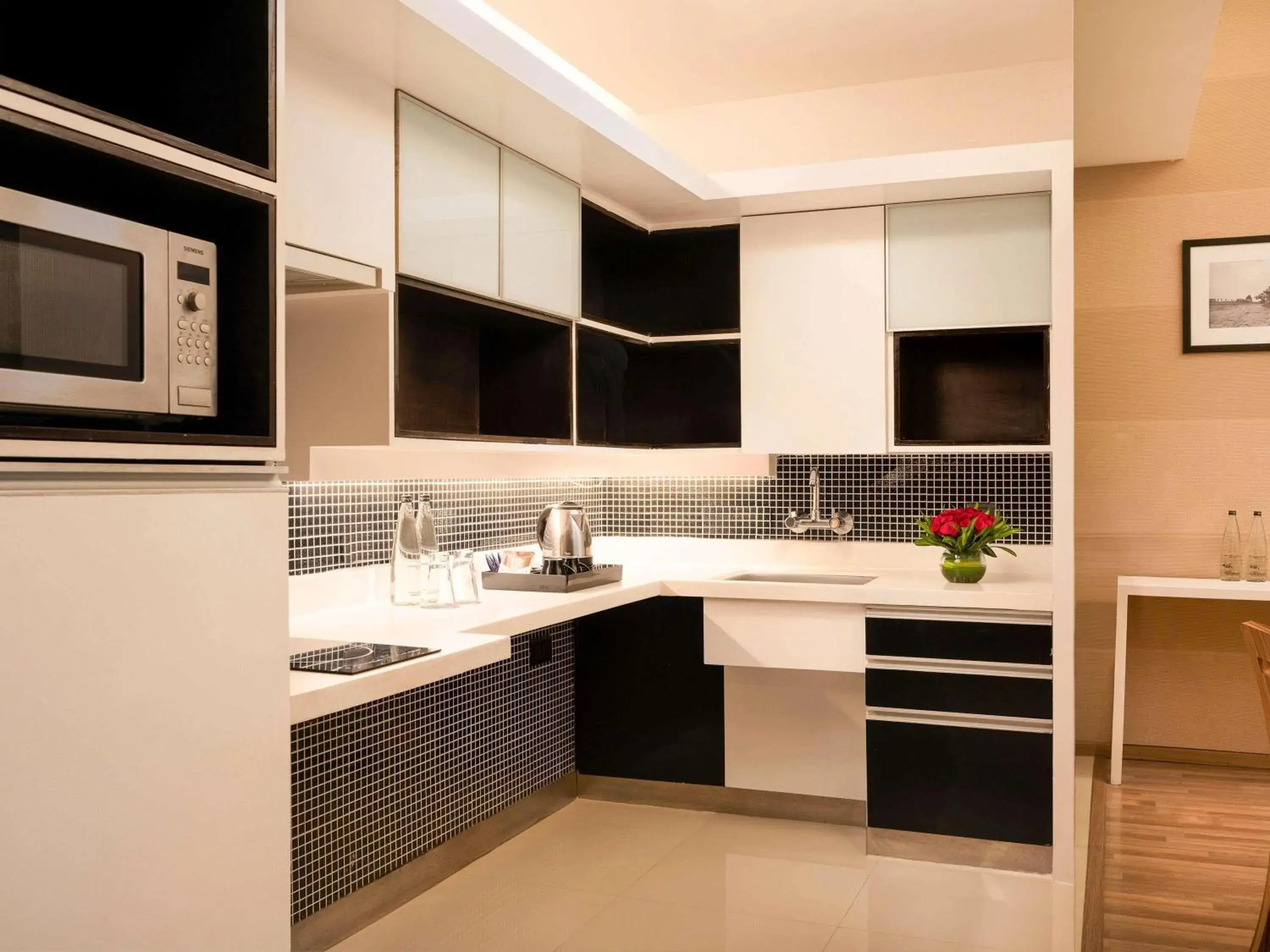 Bedroom in Grand Mercure Bangalore - An Accor Brand Bedroom in Grand Mercure Bangalore - An Accor Brand