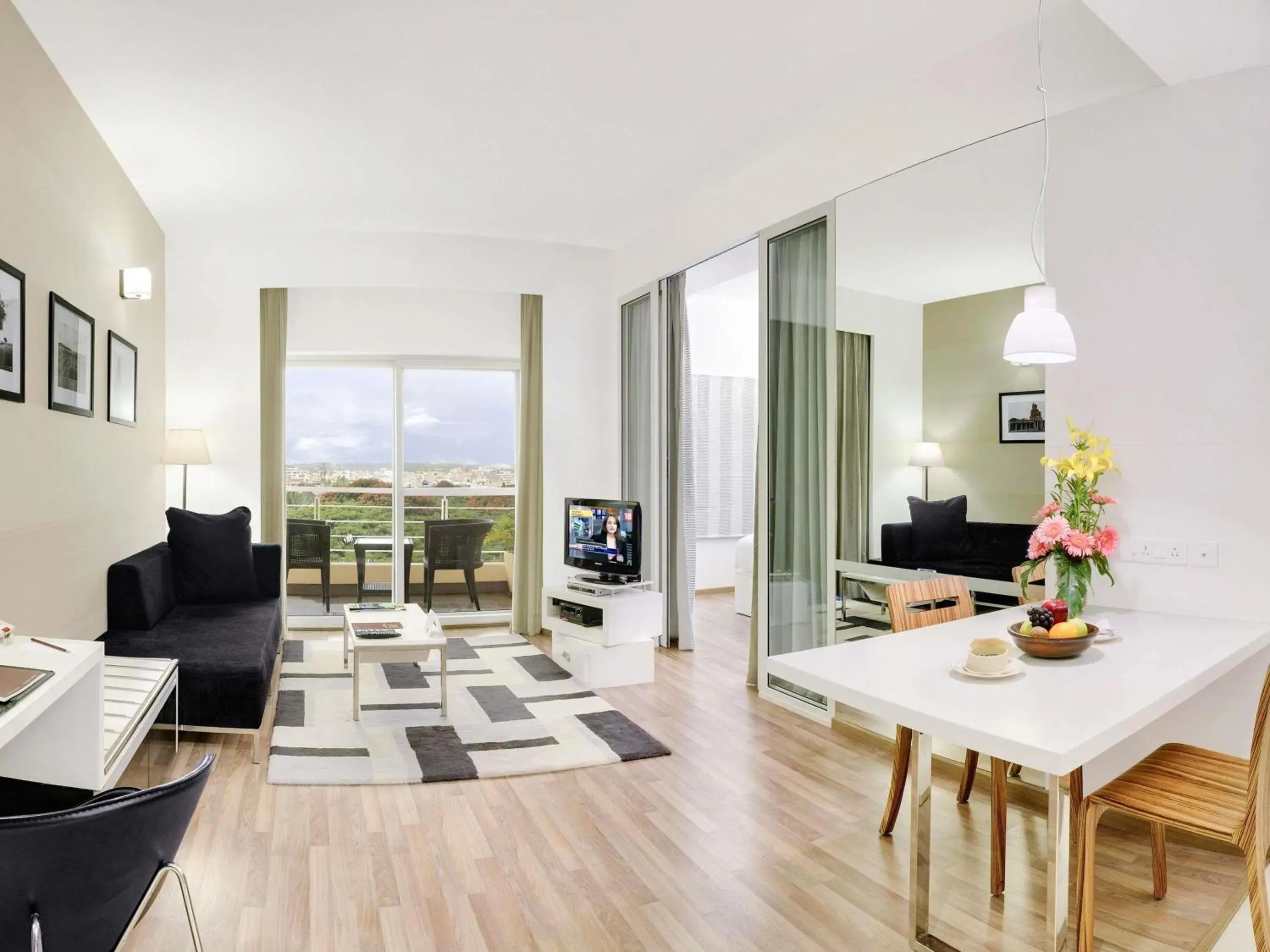 Bedroom in Grand Mercure Bangalore - An Accor Brand Bedroom in Grand Mercure Bangalore - An Accor Brand