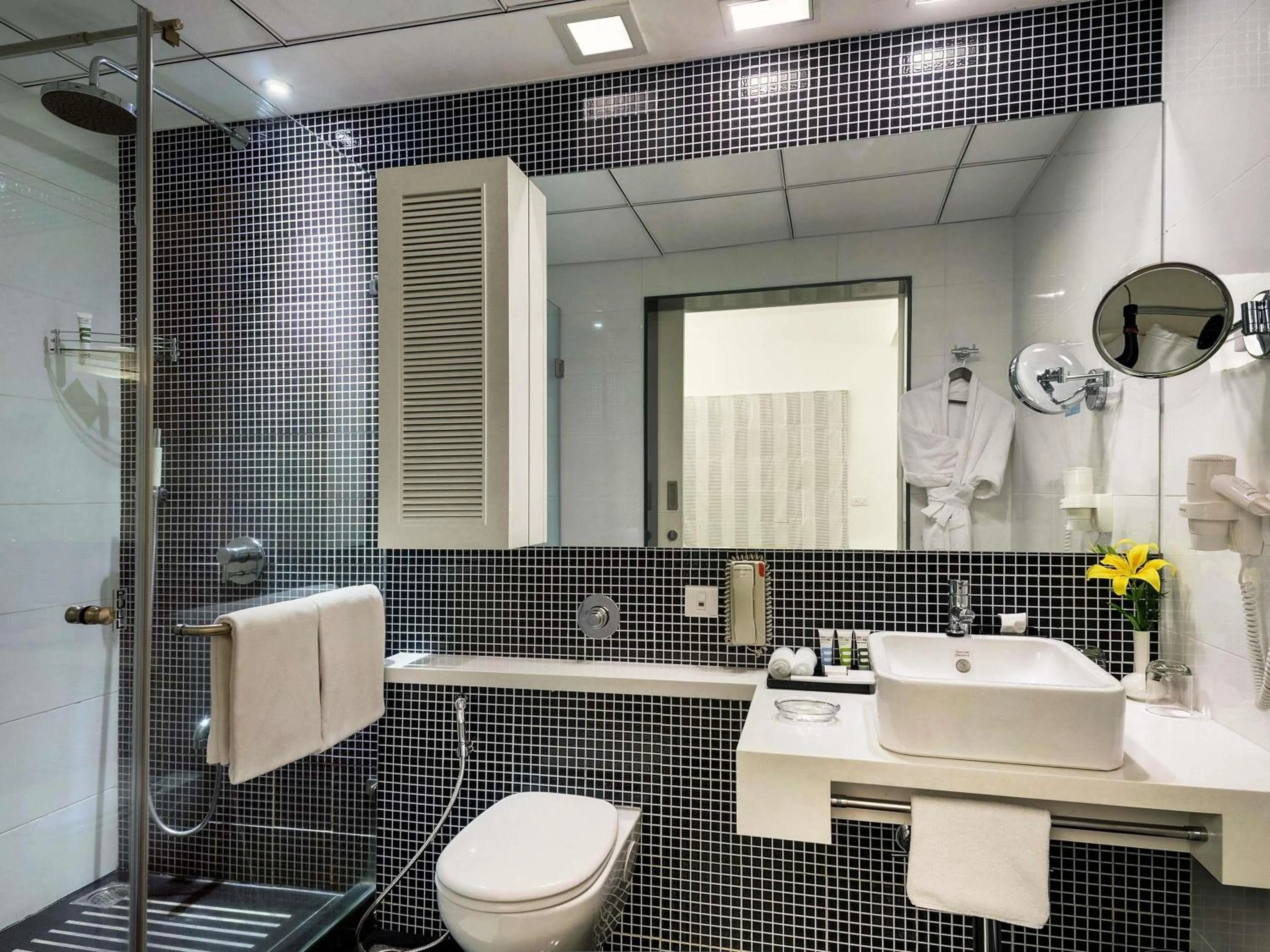 Bedroom in Grand Mercure Bangalore - An Accor Brand