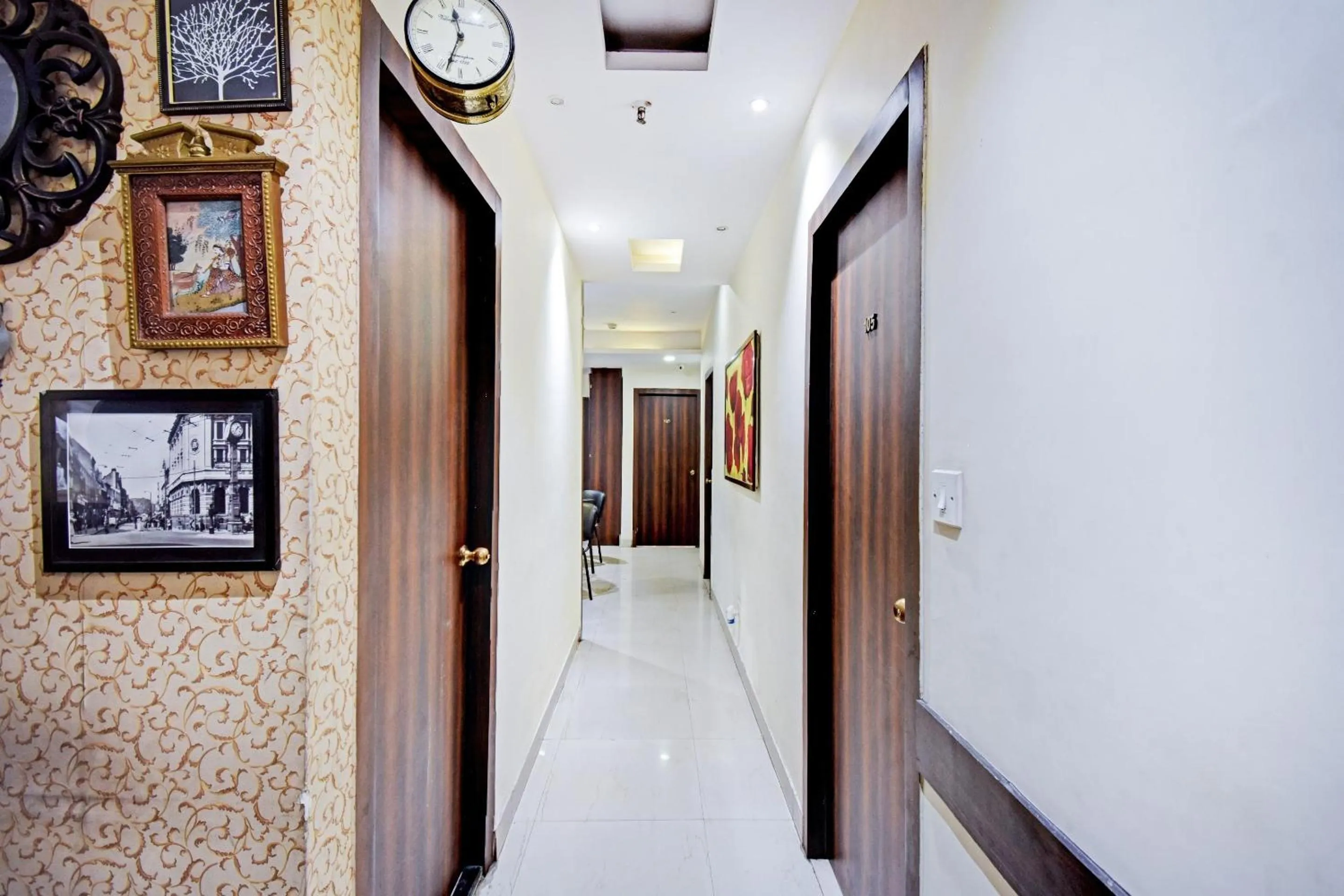 Lobby or reception in Collection O Motisarai