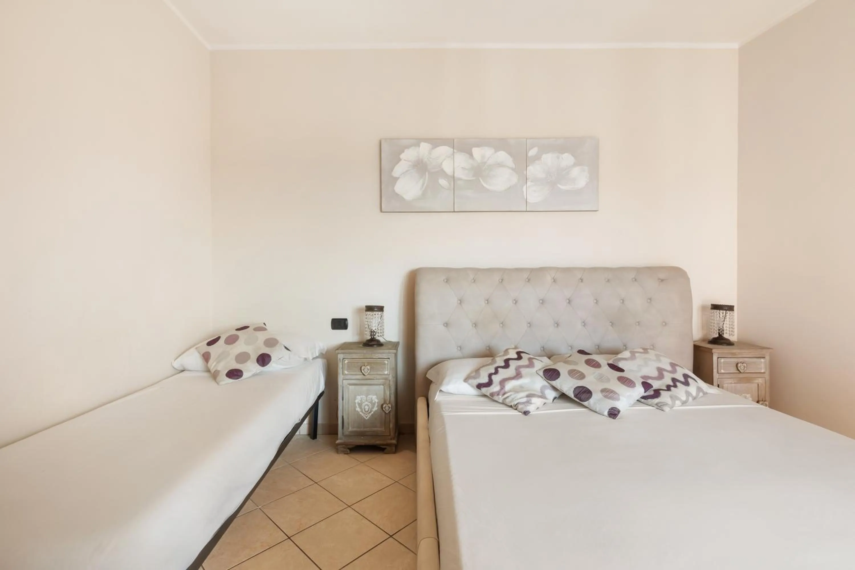Property building, Bed in Casa Vacanze Giramondo