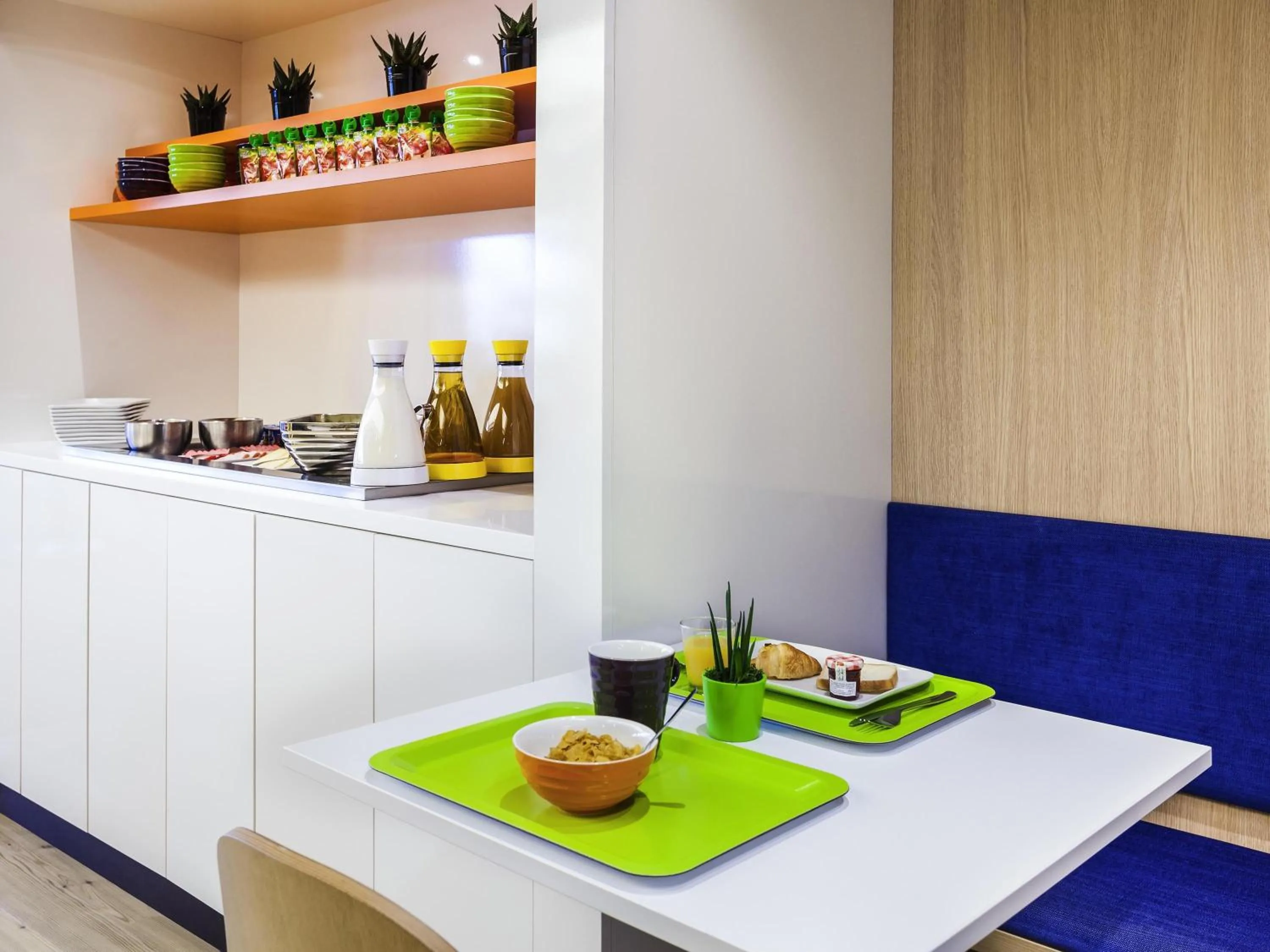 Breakfast in Ibis Styles Mulhouse Centre Gare