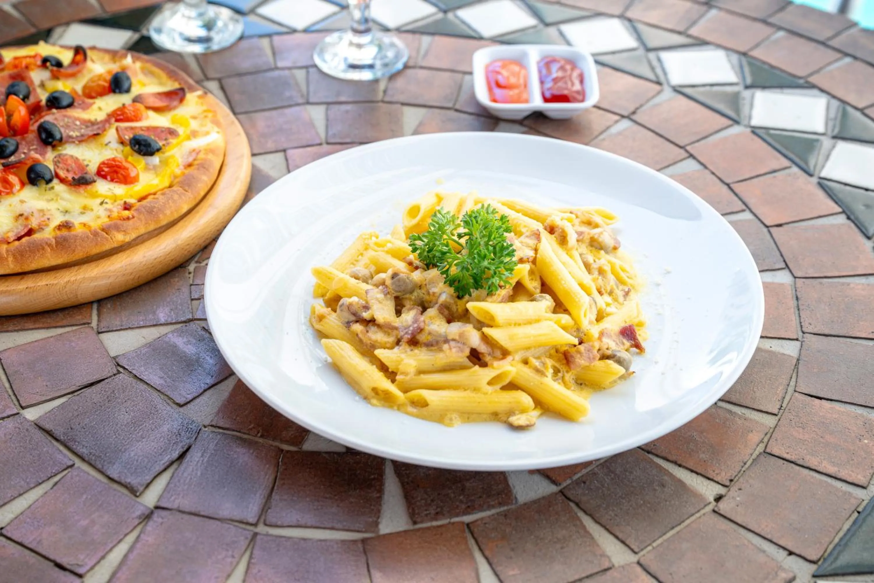 Food and drinks in TTC Imperial Hotel