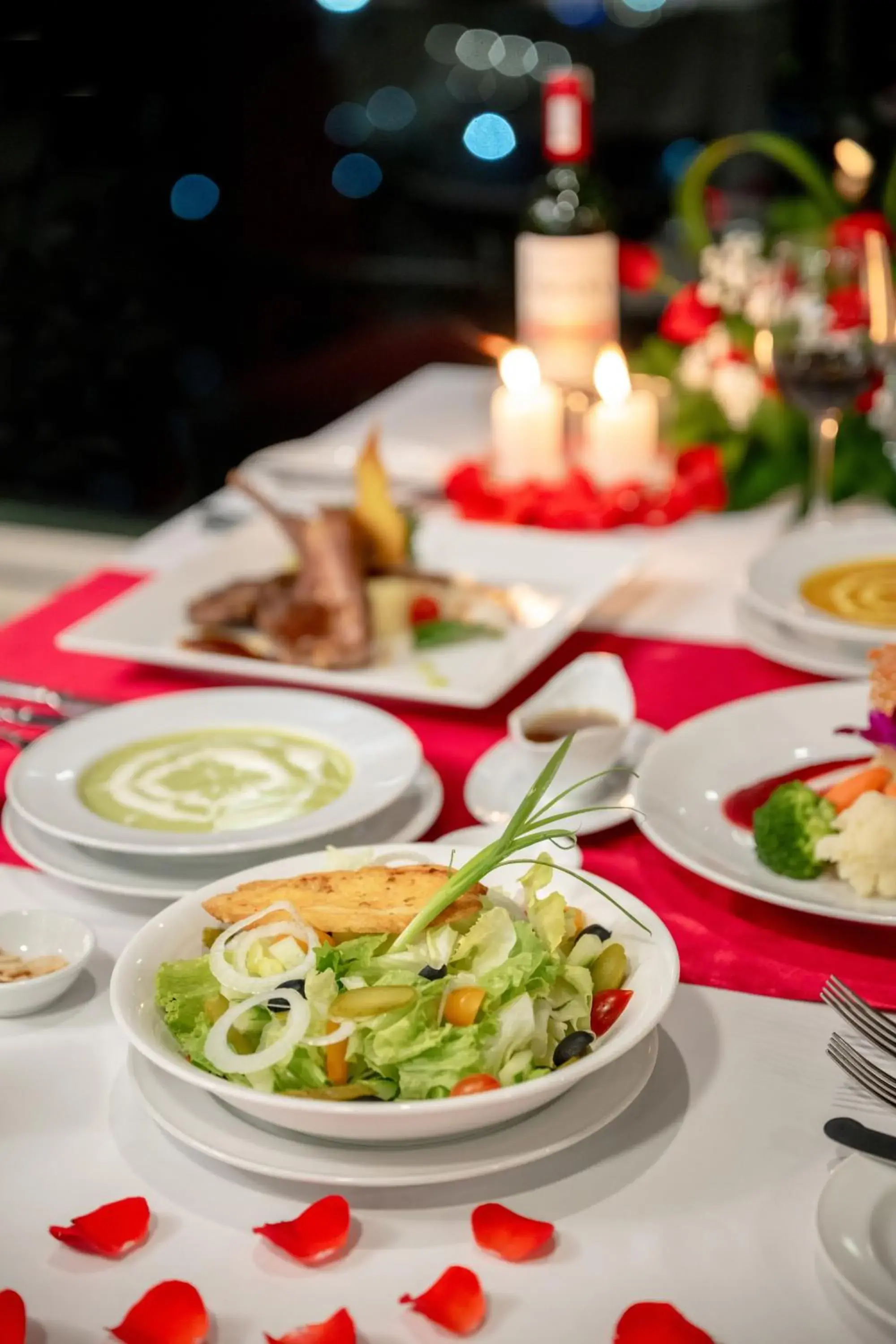 Food and drinks in TTC Imperial Hotel Food and drinks in TTC Imperial Hotel