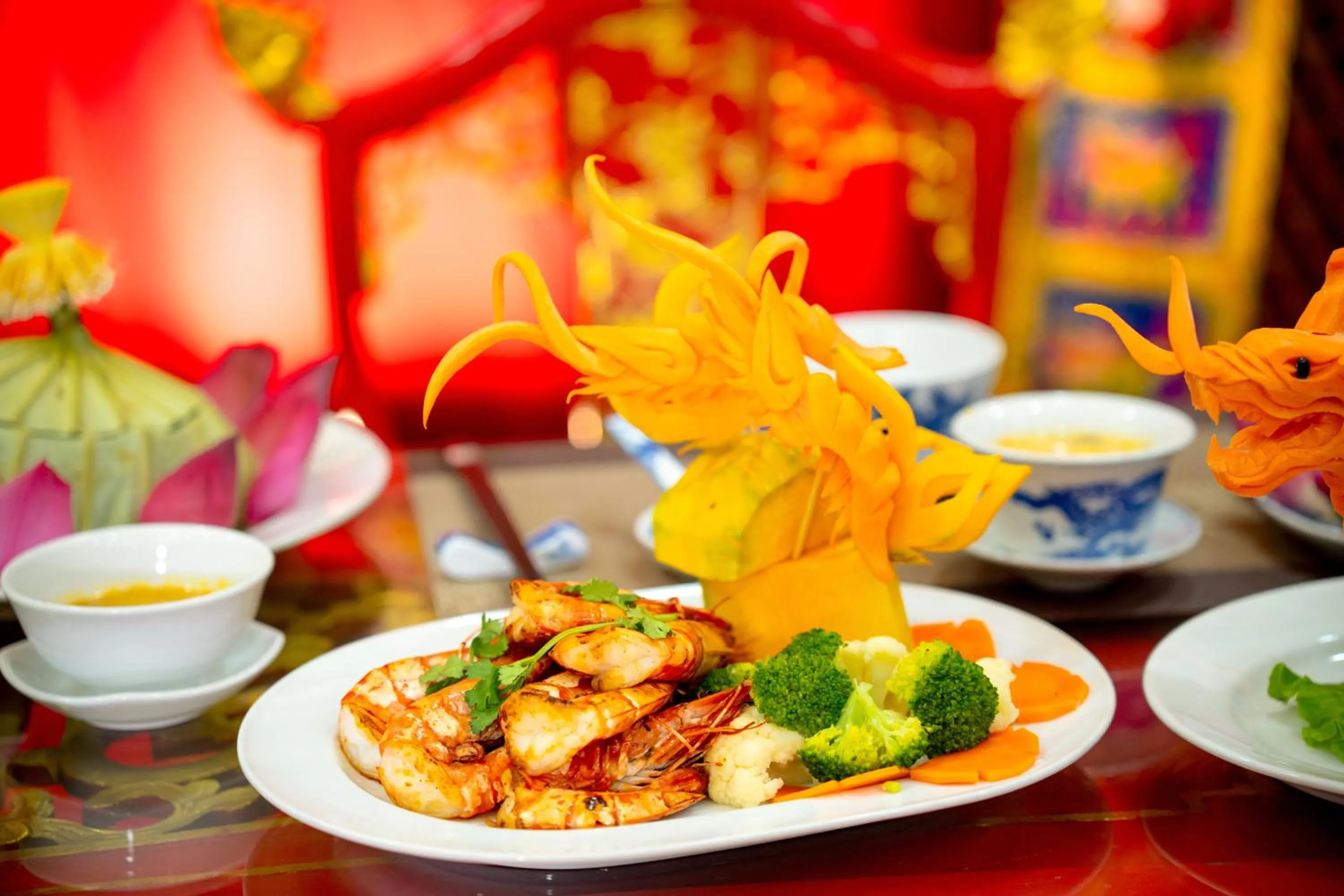 Food and drinks in TTC Imperial Hotel