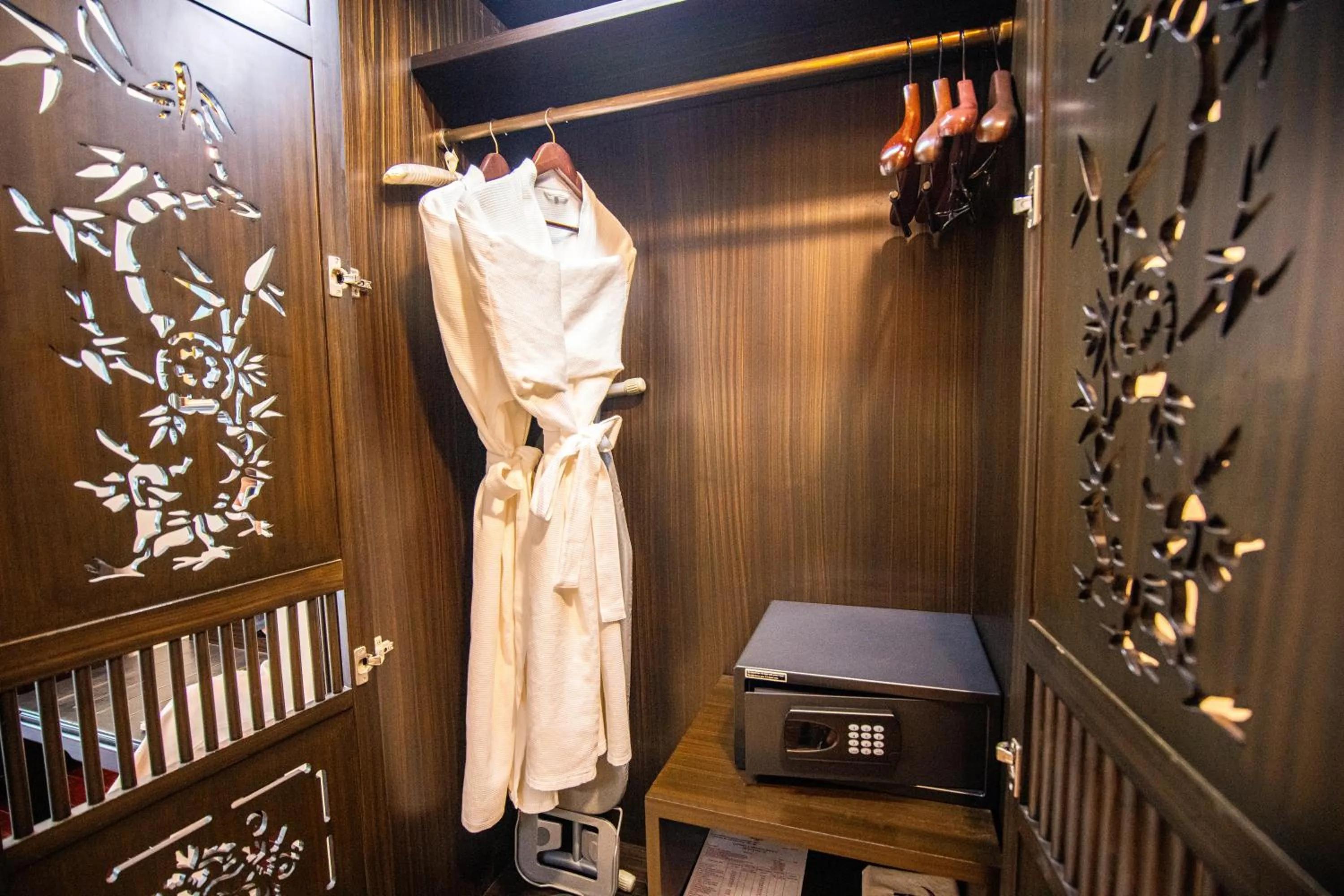 locker in TTC Imperial Hotel