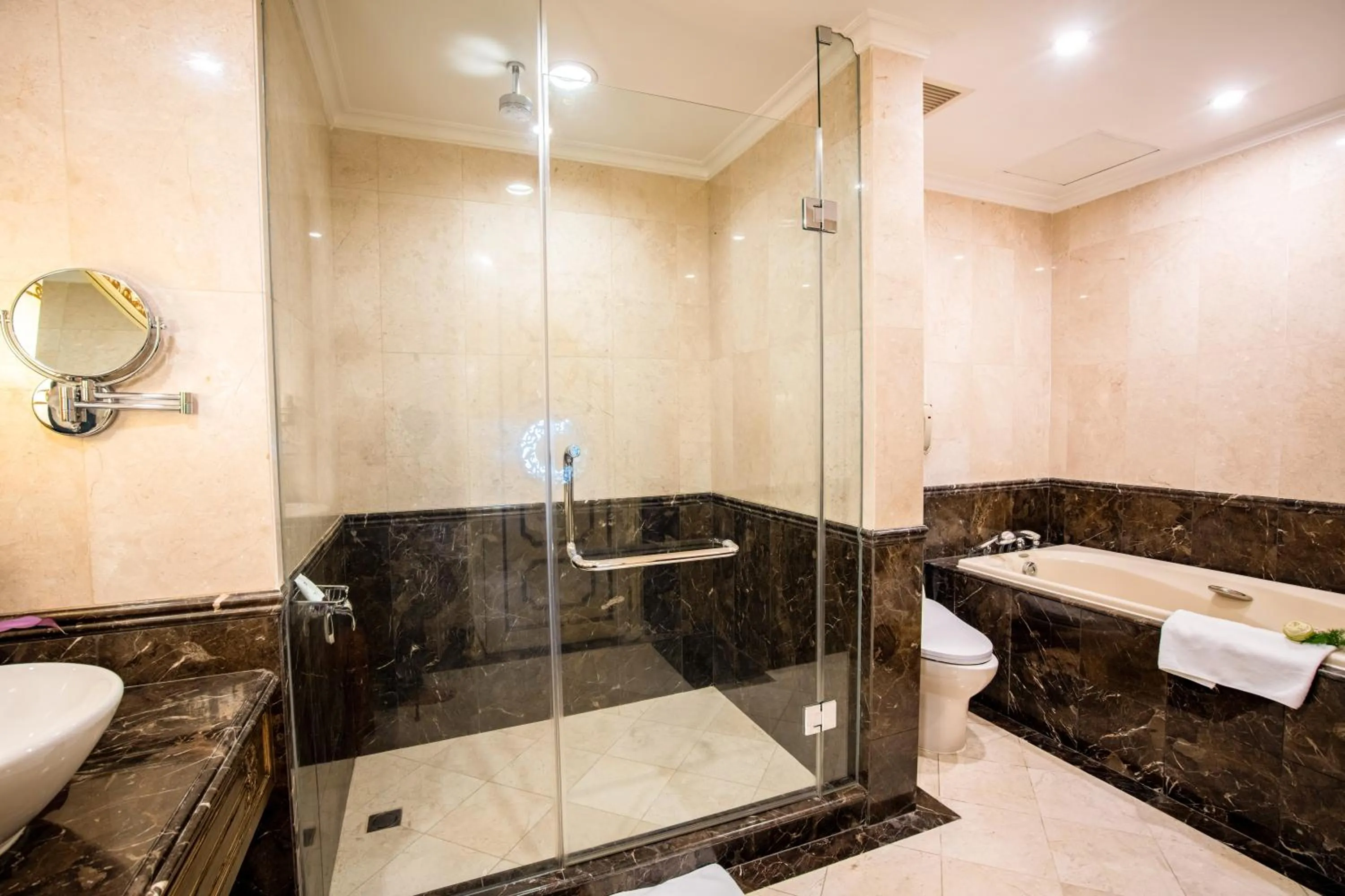 Shower in TTC Imperial Hotel