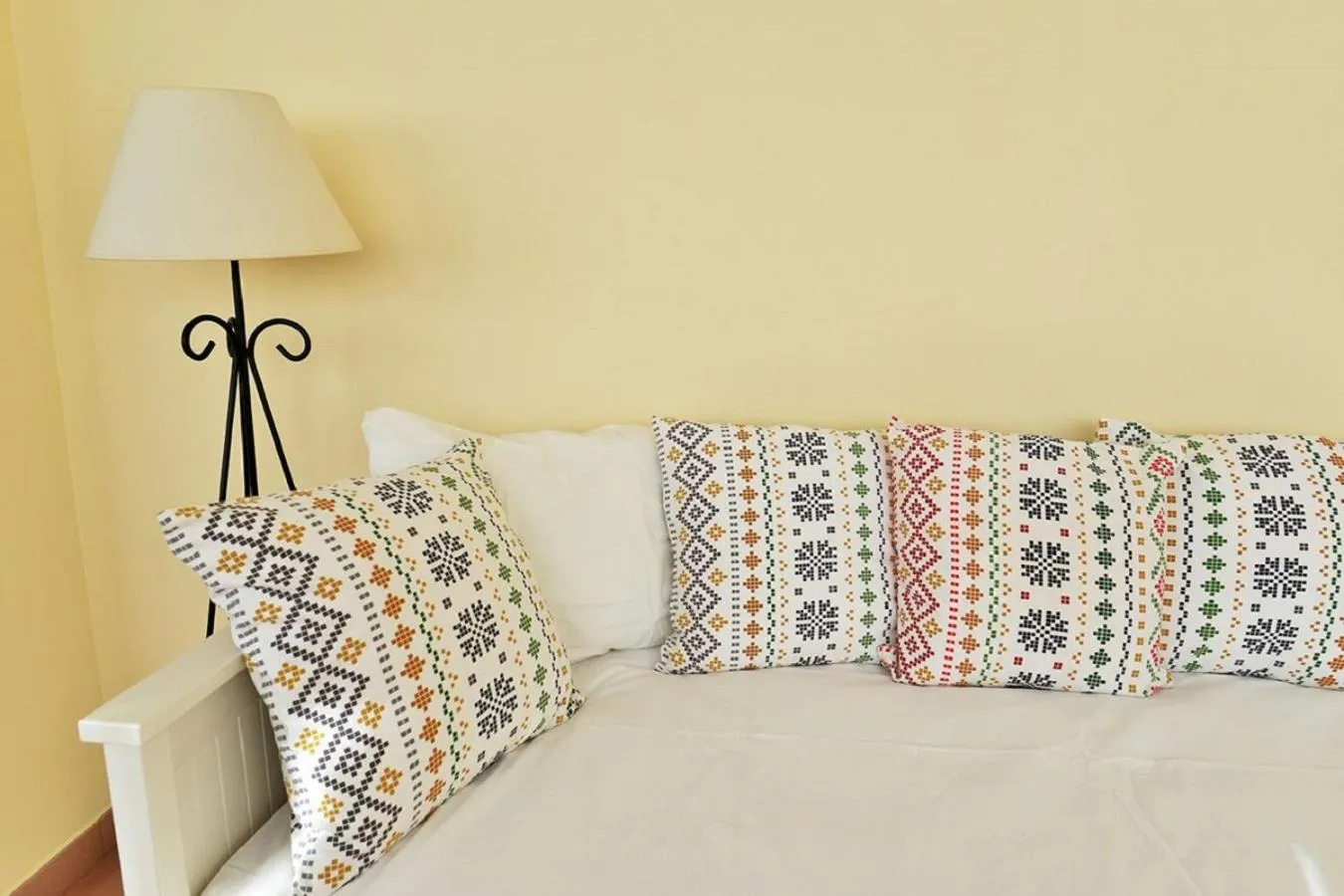 Living room, Bed in Apartamentos Marina