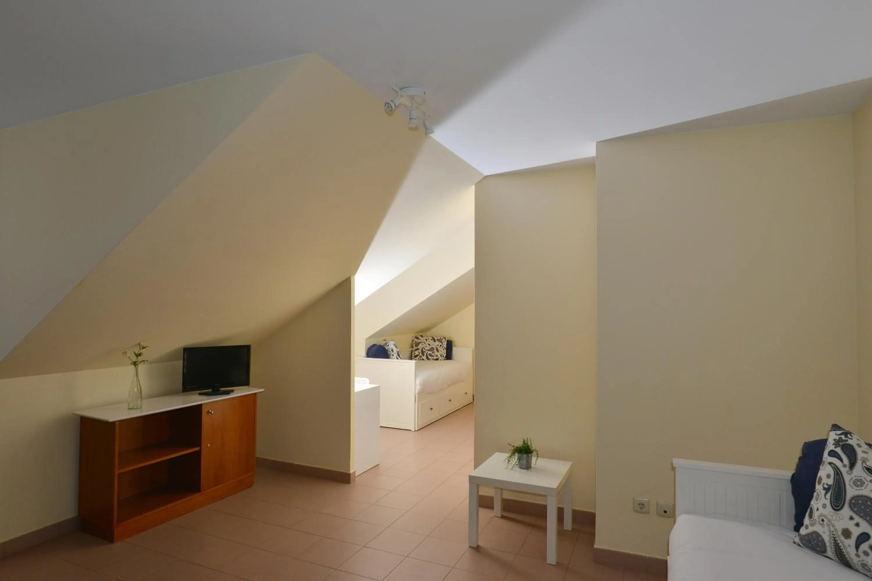 Photo of the whole room in Apartamentos Marina