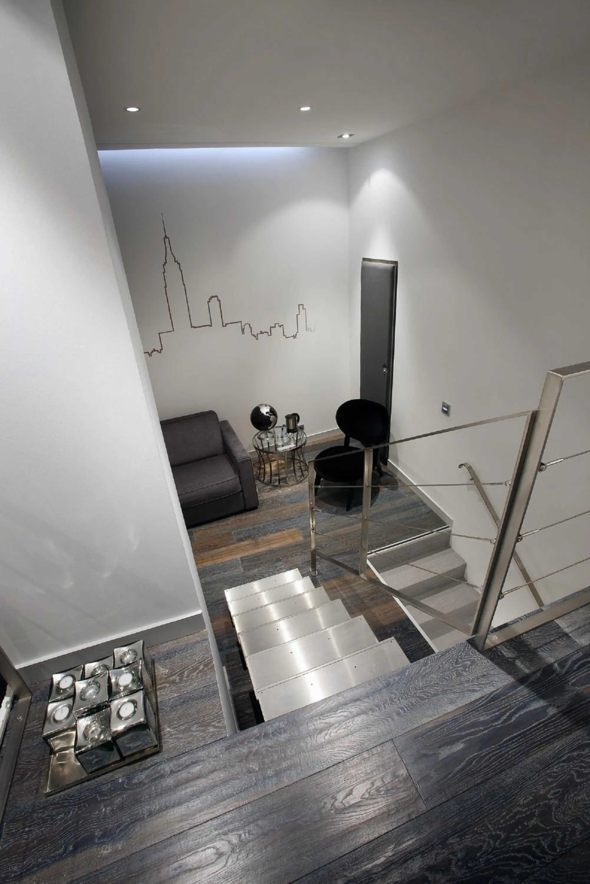 Photo of the whole room in Petit Hôtel Confidentiel