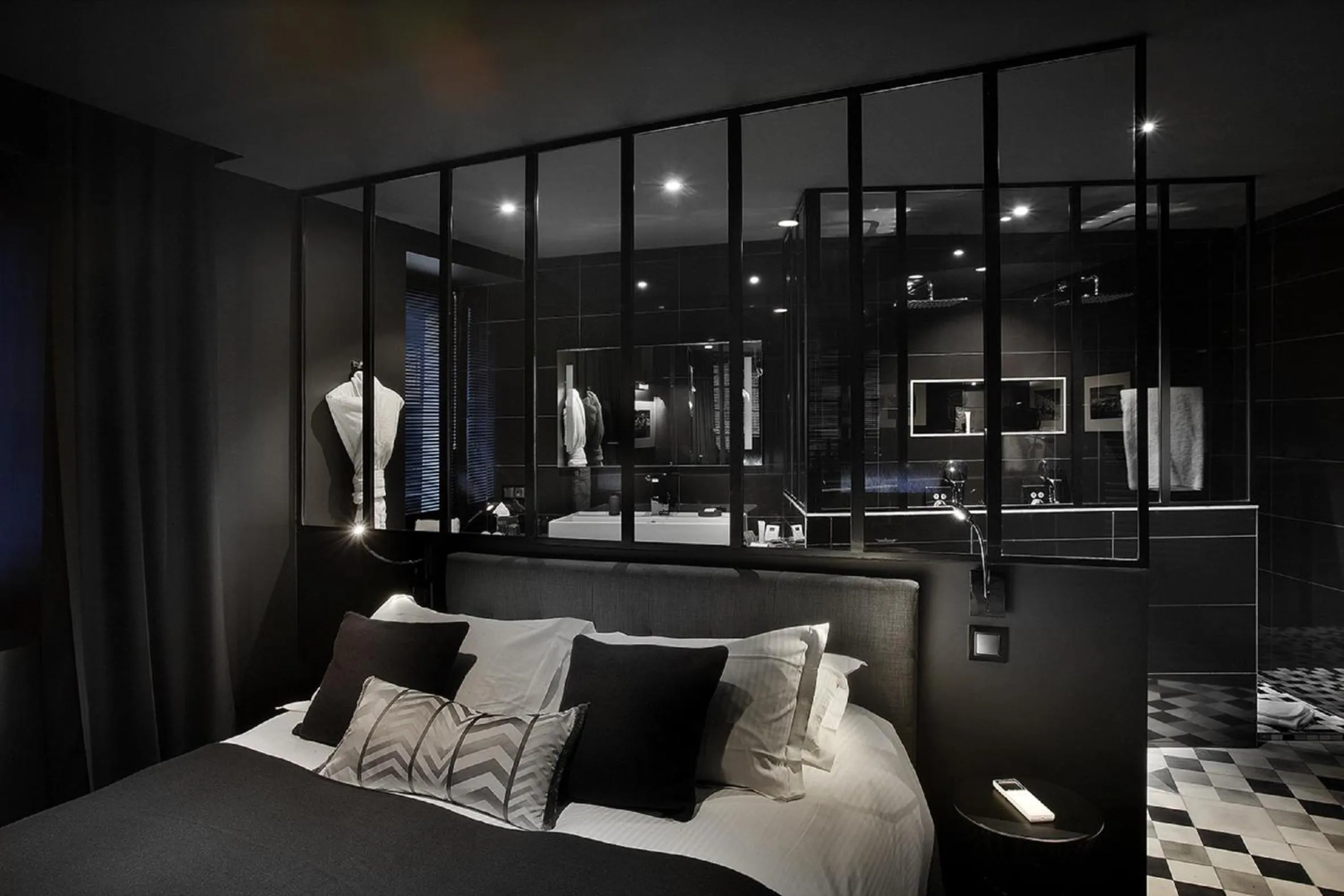 Bed in Petit Hôtel Confidentiel