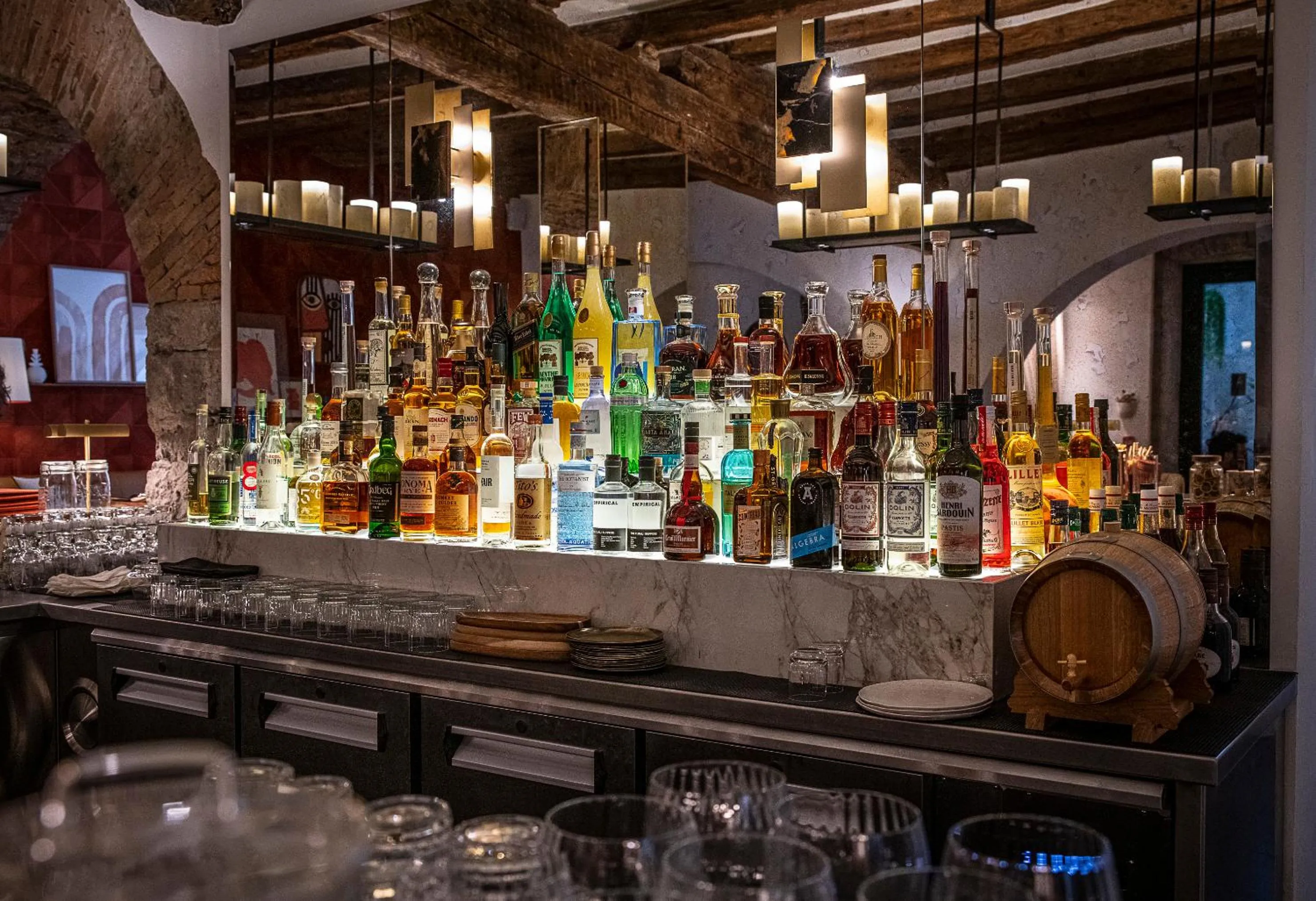 Restaurant/places to eat in Petit Hôtel Confidentiel