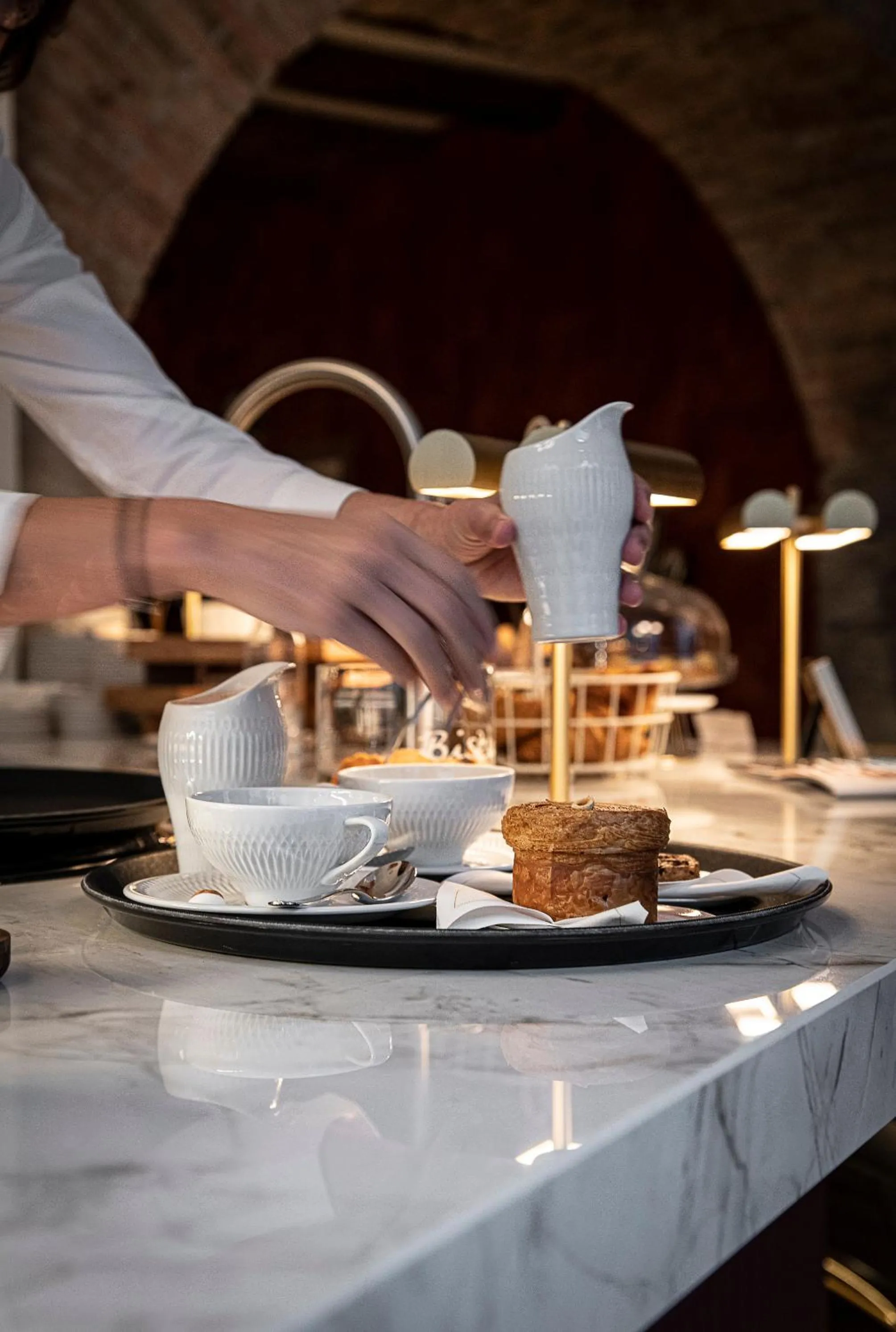 Restaurant/places to eat in Petit Hôtel Confidentiel