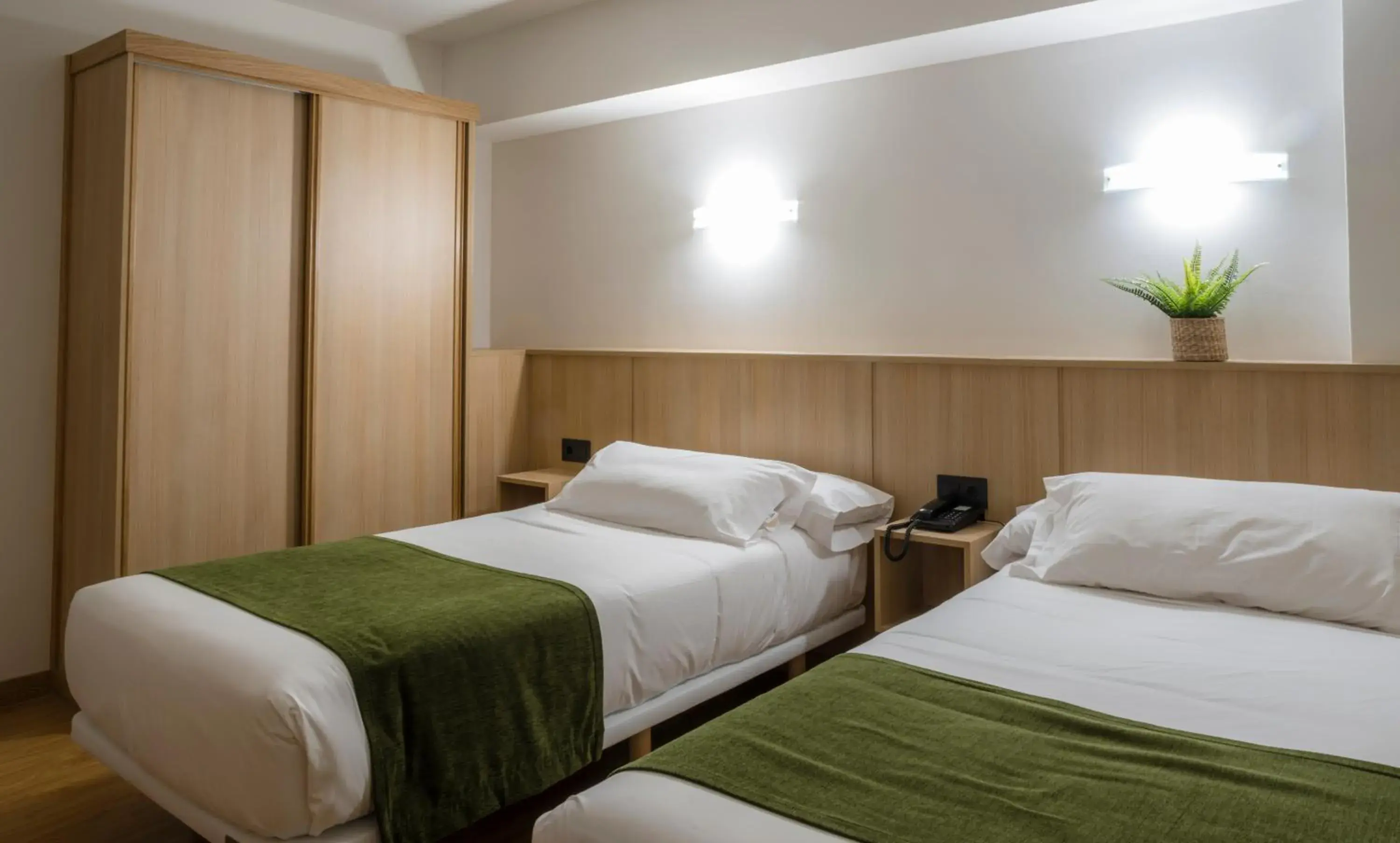 Twin Room in Hotel Crisol de las Rías Twin Room in Hotel Crisol de las Rías