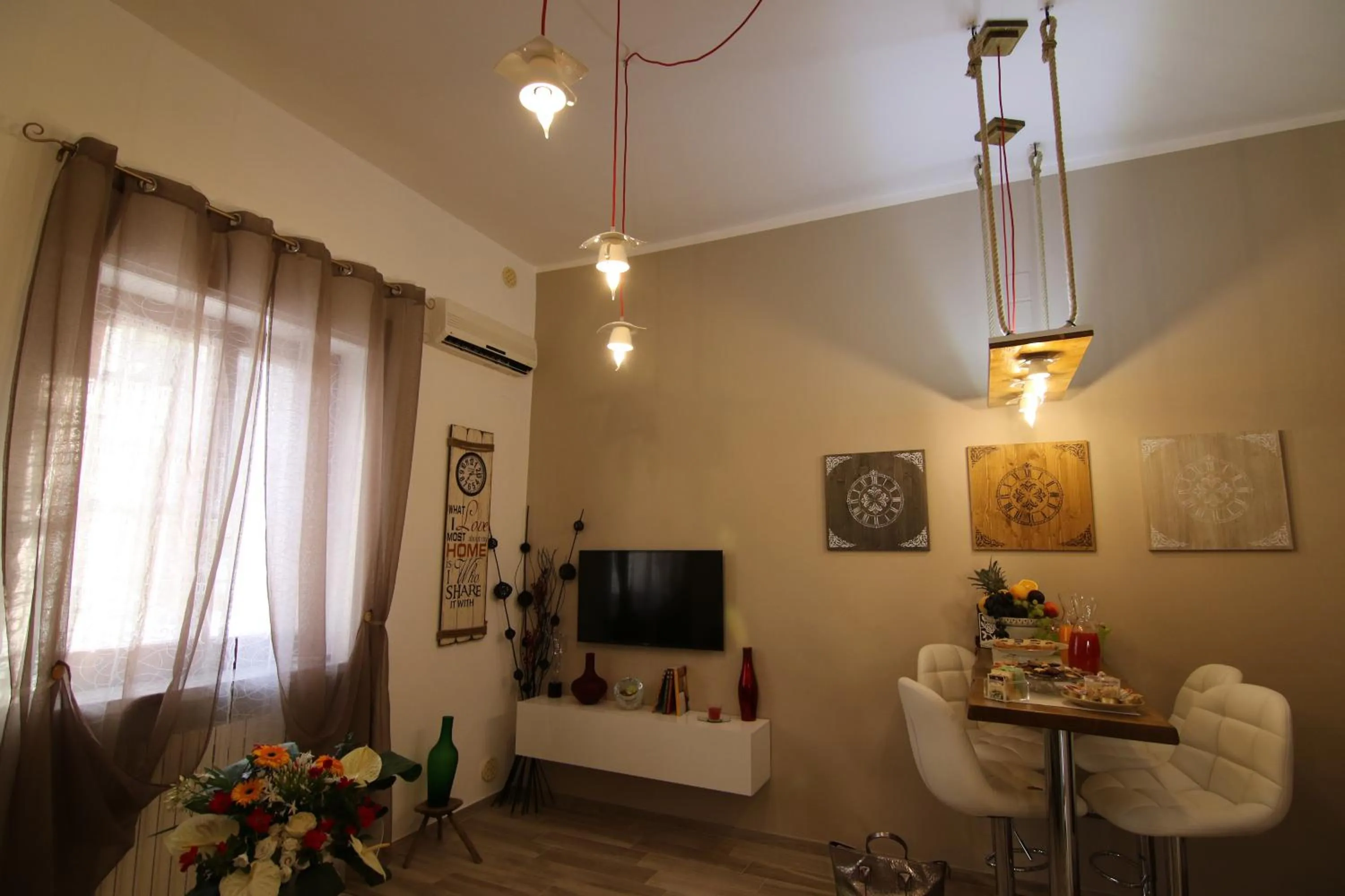 TV and multimedia in Casa Dell'Artista