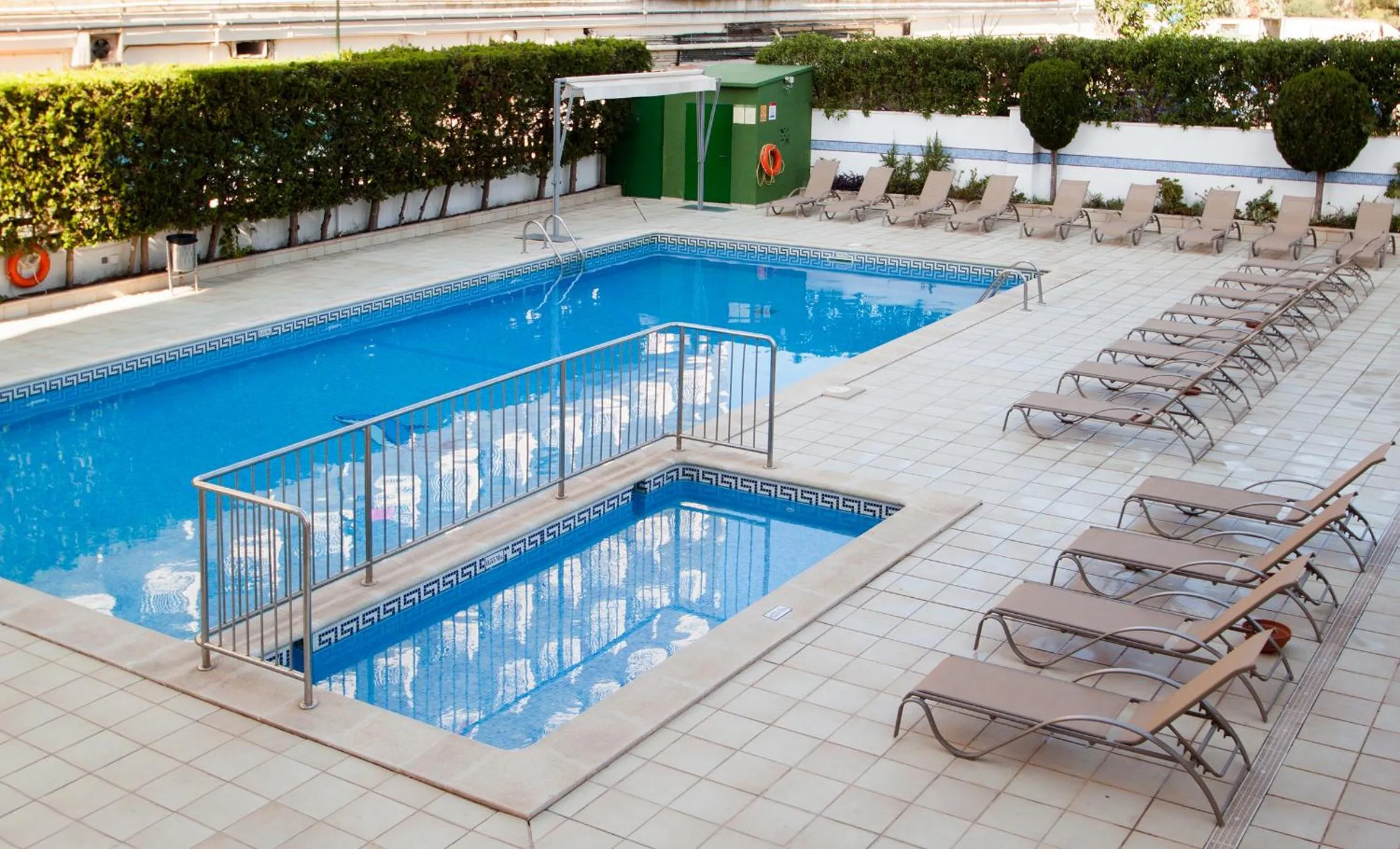 Swimming pool in Apartamentos Sol y Vera