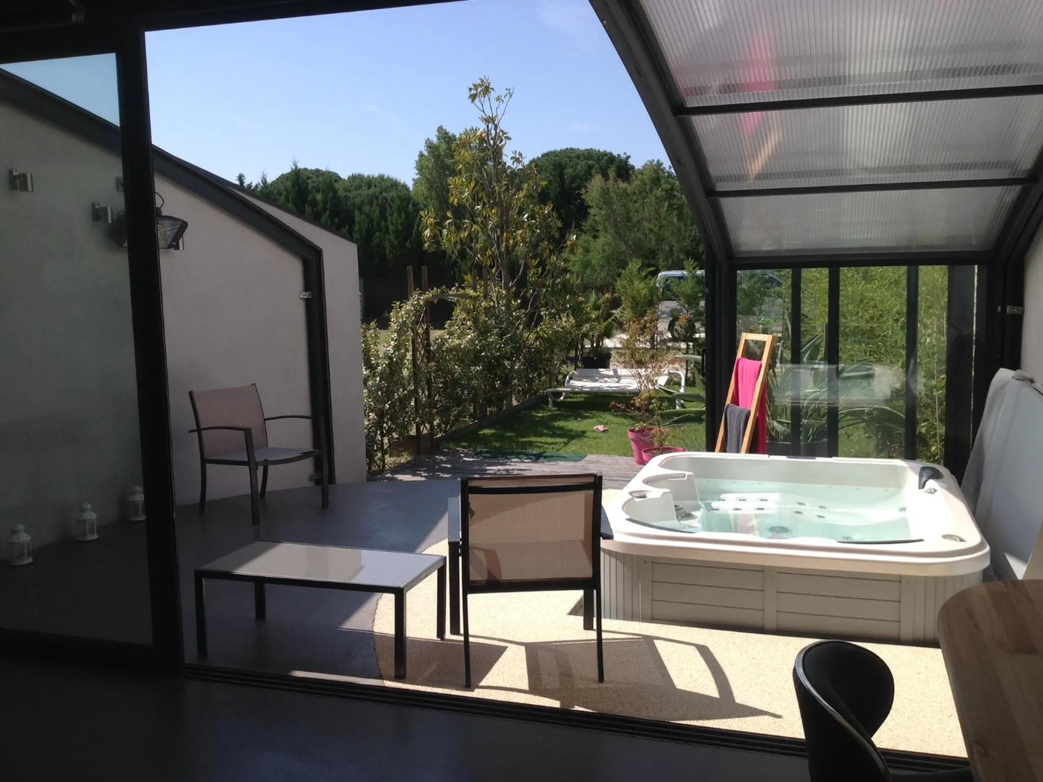 Garden in Chambres d'hotes Deluxe Jacuzzi Mas de l'Etoile