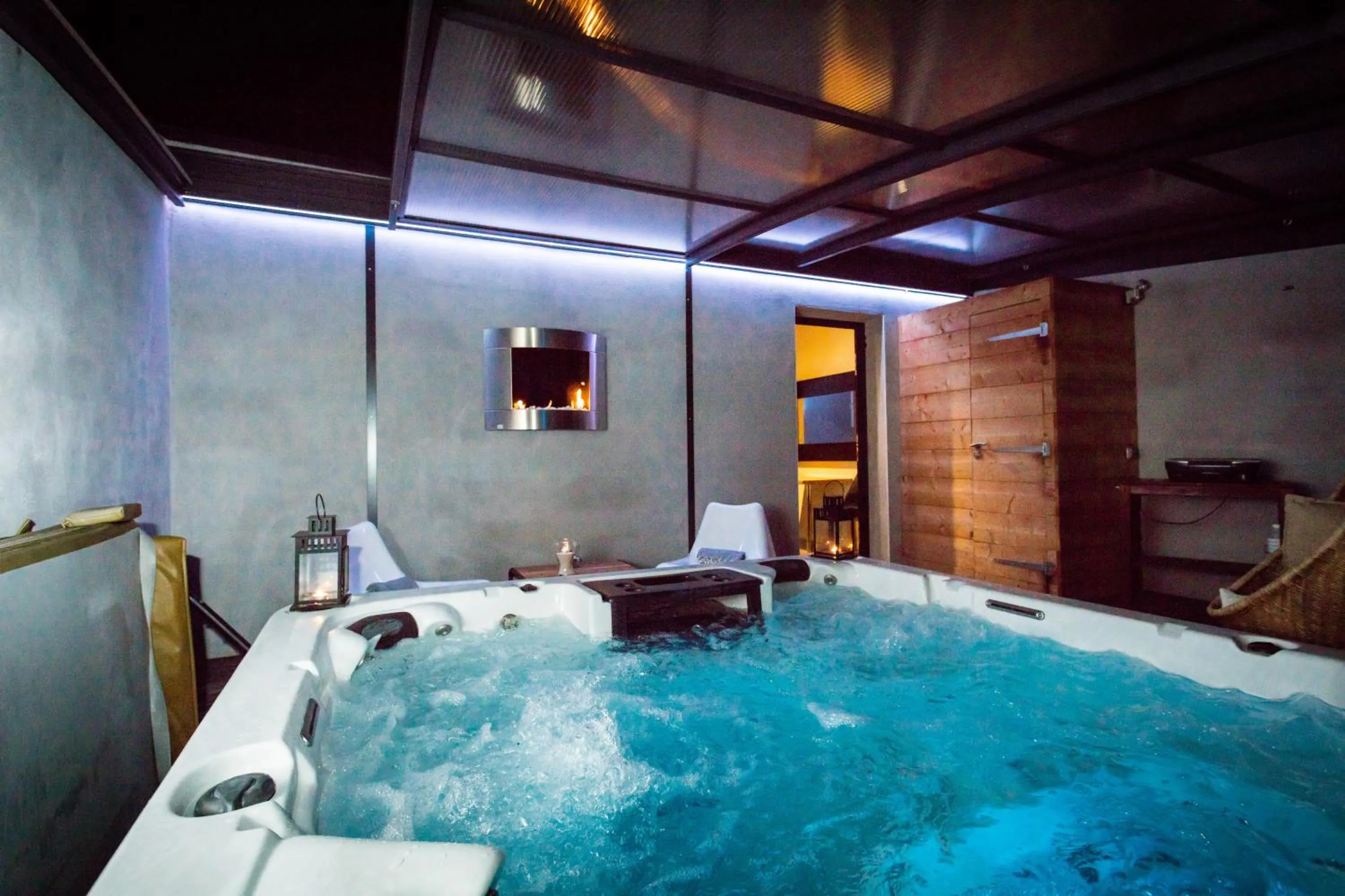 Patio in Chambres d'hotes Deluxe Jacuzzi Mas de l'Etoile