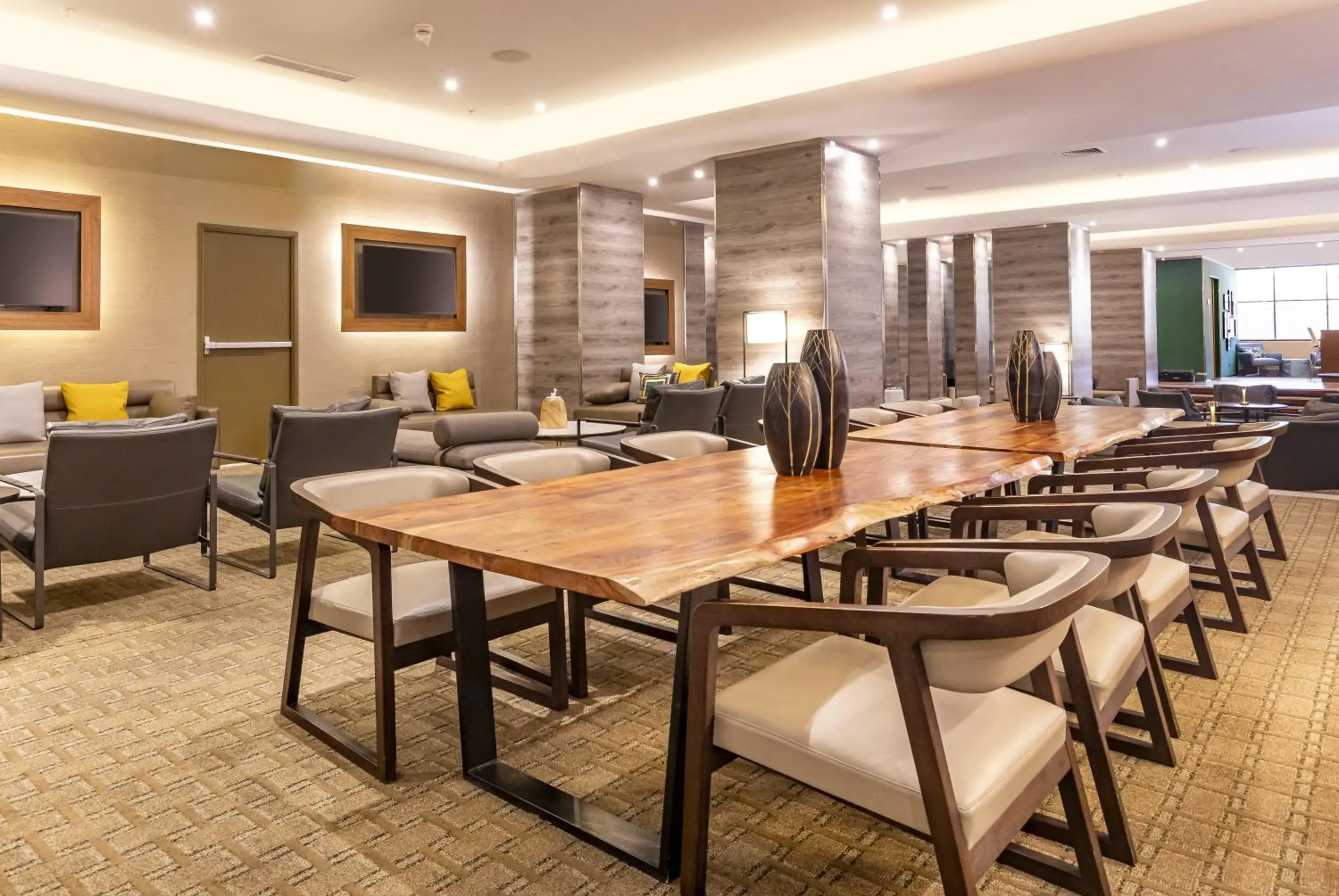 Restaurant/places to eat in Hotel Plaza Santiago Restaurant/places to eat in Hotel Plaza Santiago