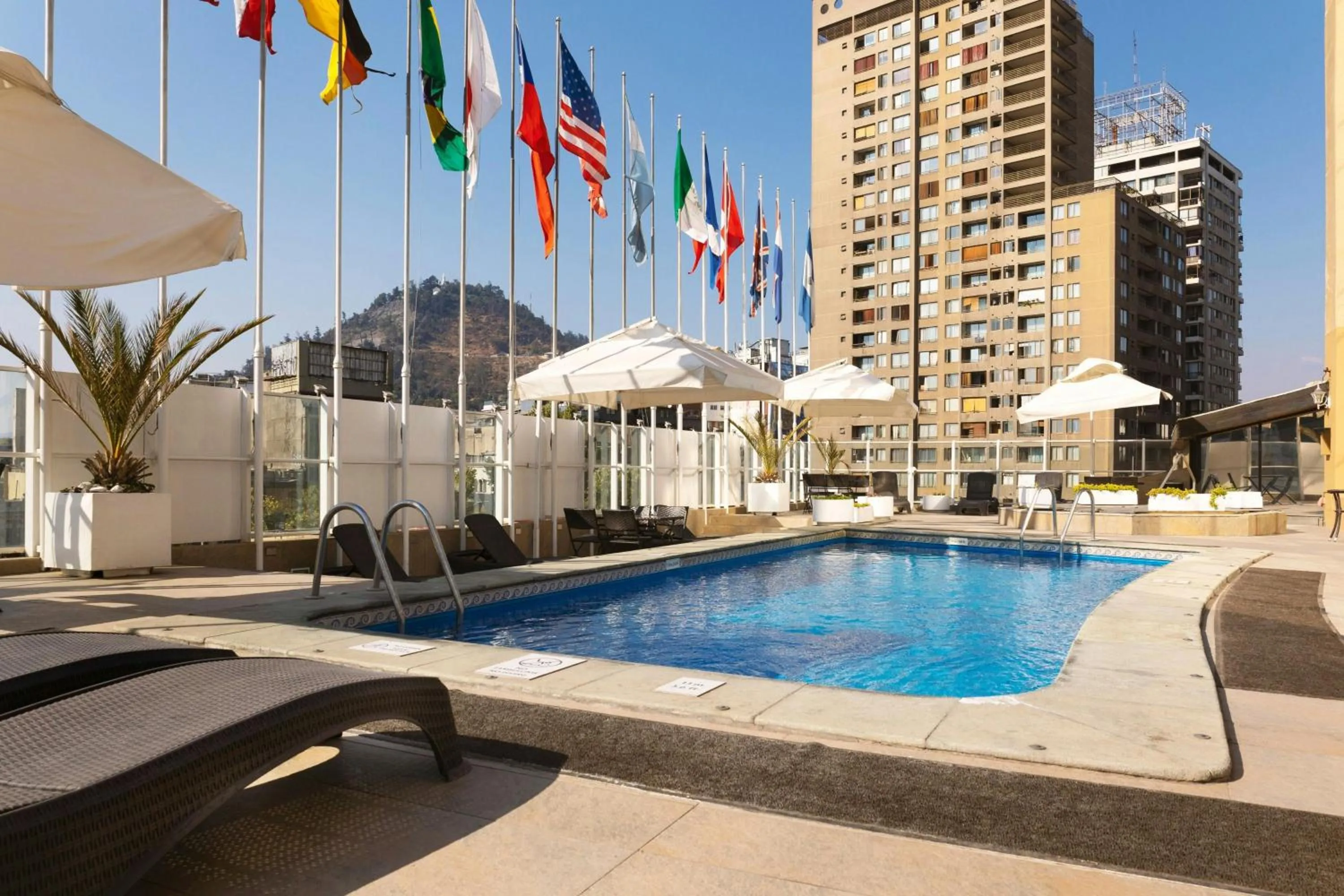 Swimming pool in Hotel Plaza Santiago