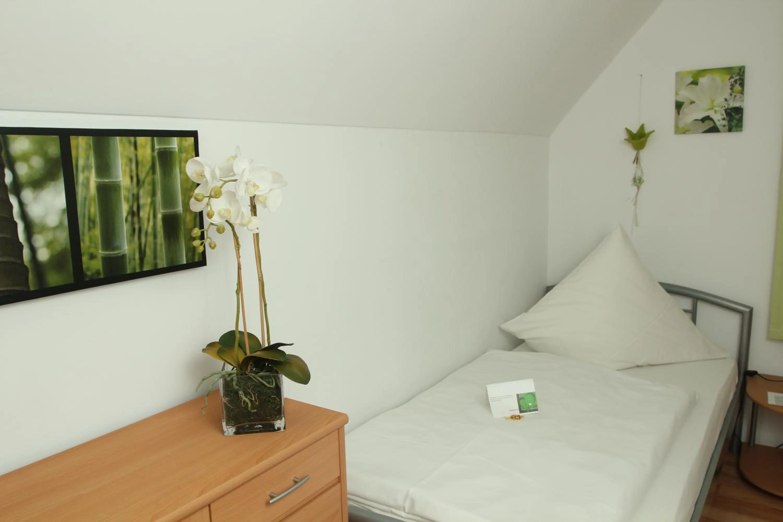 Bed in Gästehaus zur Linde