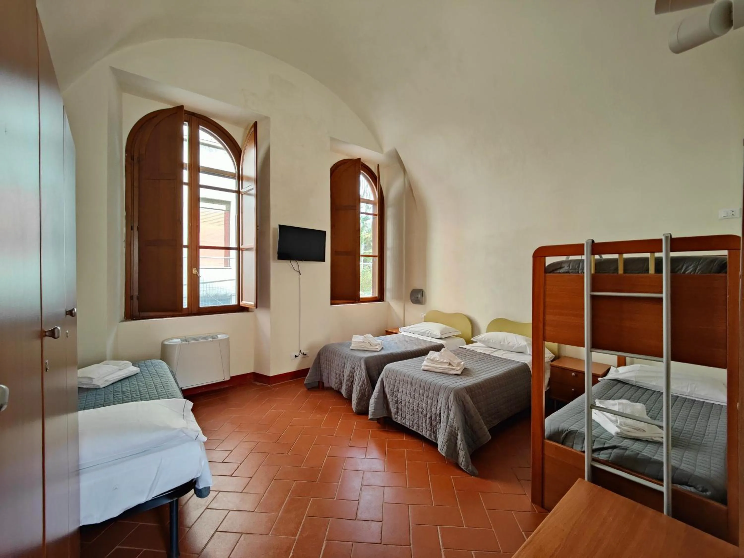 Bed in Chiostro Delle Monache Hostel Volterra