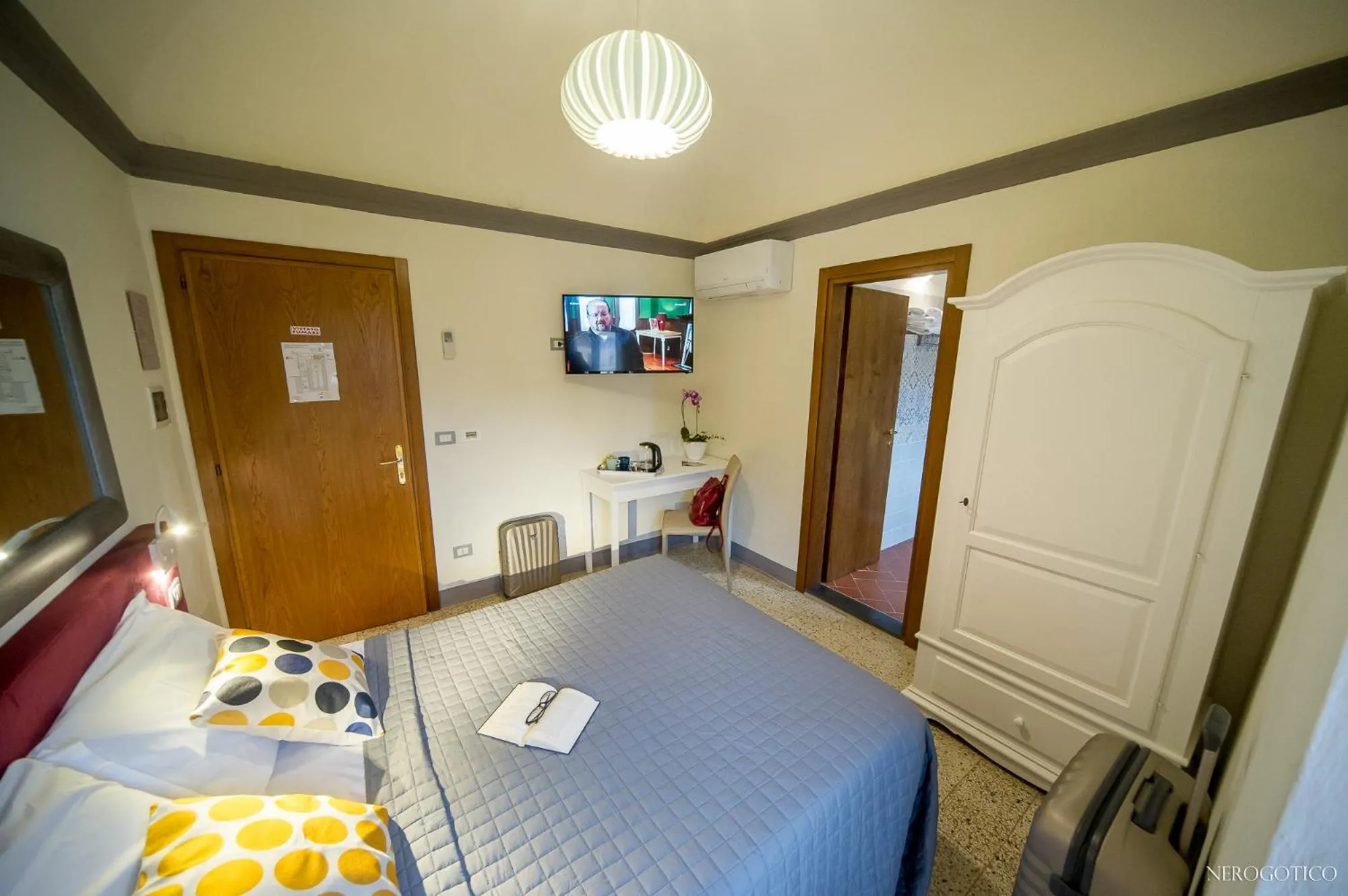 TV and multimedia, Bed in Chiostro Delle Monache Hostel Volterra