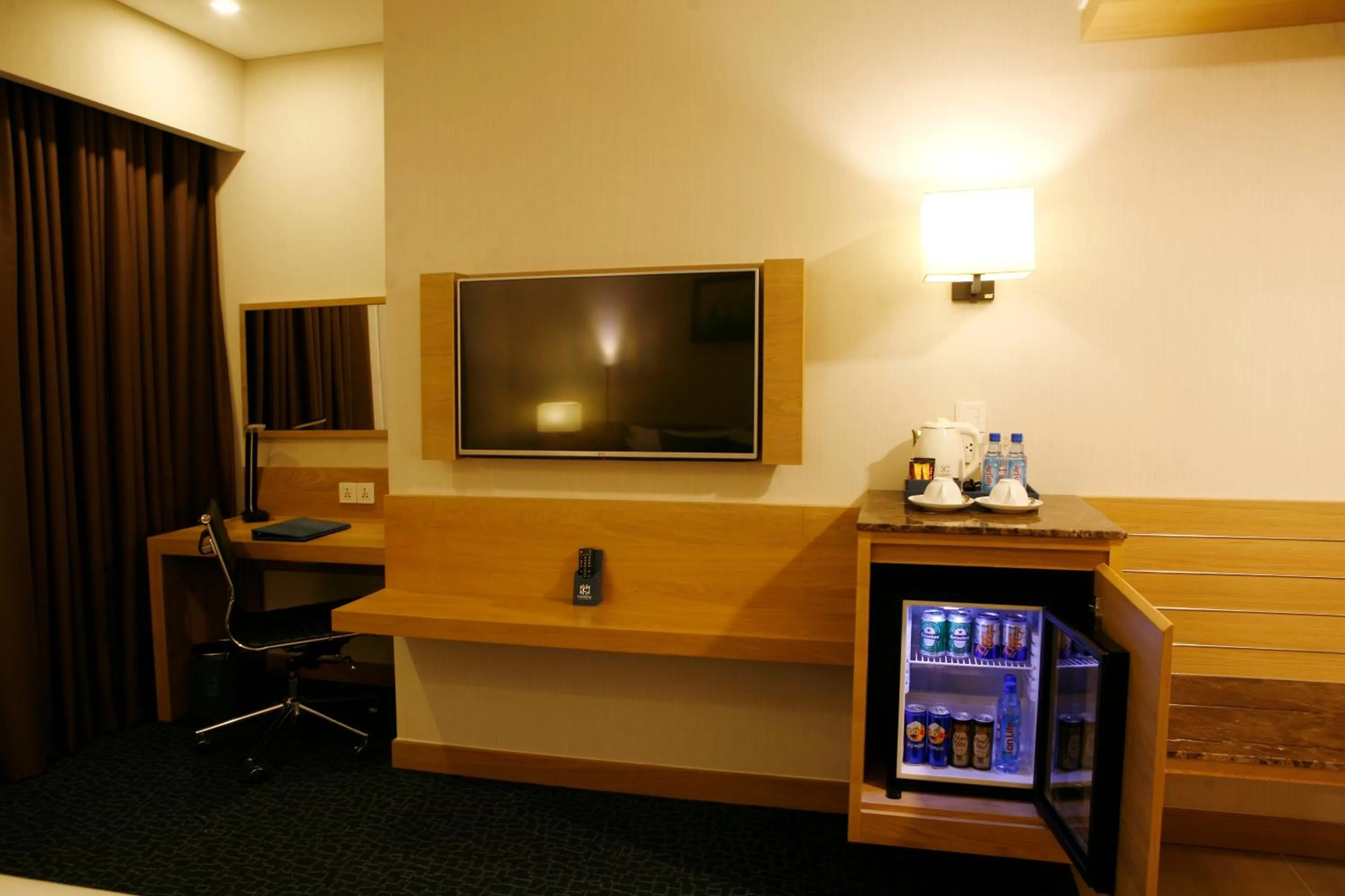 minibar in Ciao SaiGon Hotel & Spa