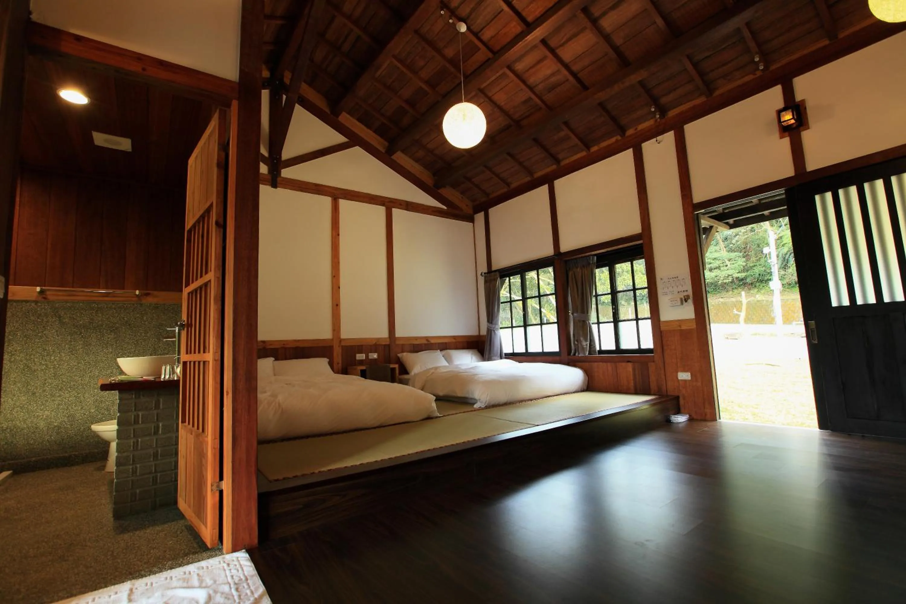 Bathroom, Bed in Sun Moon Home