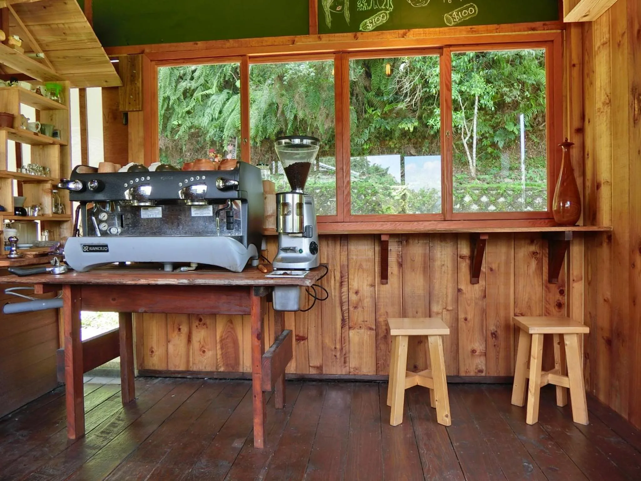 Coffee/tea facilities in Sun Moon Home