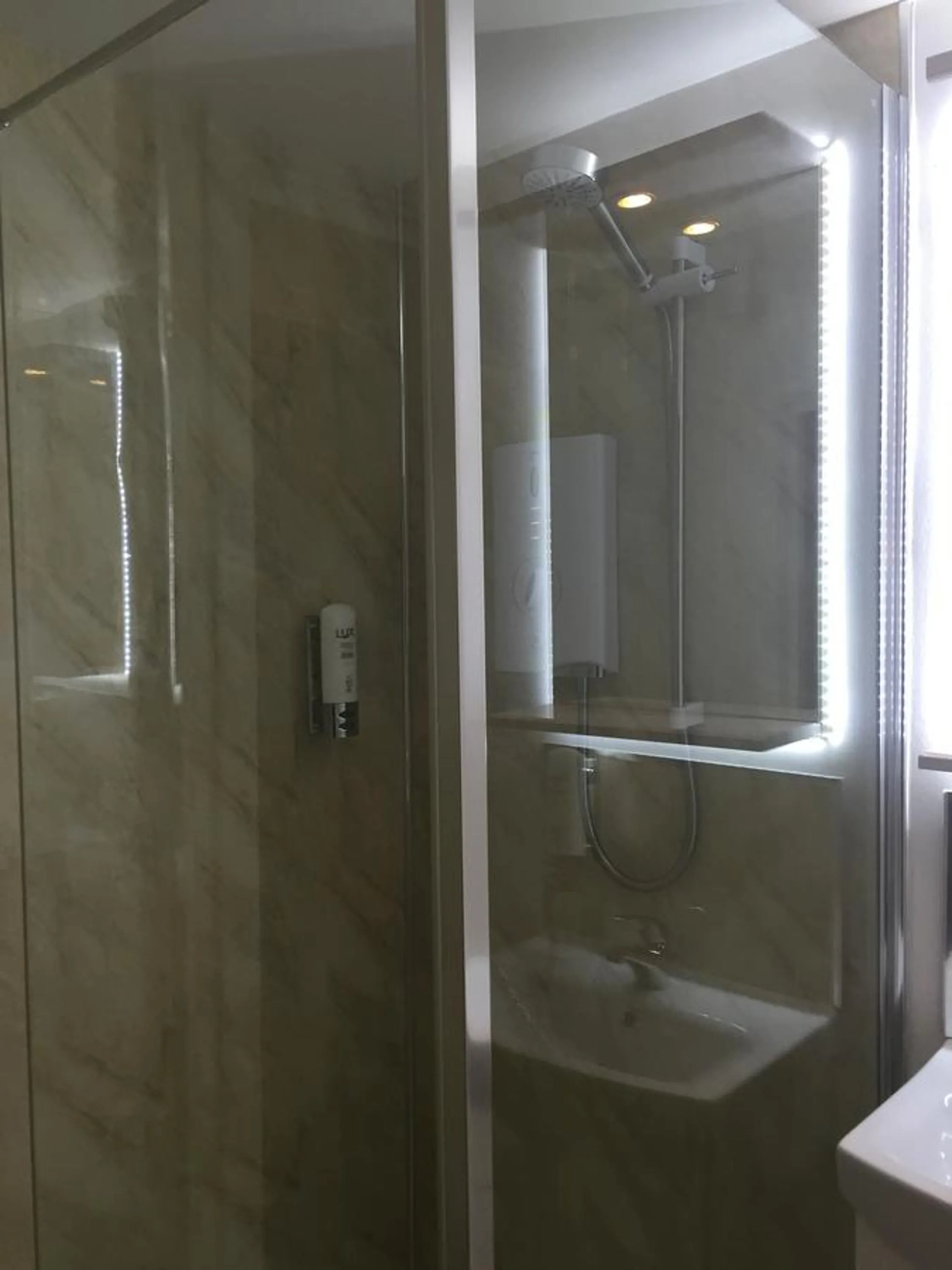Bathroom in Roomz