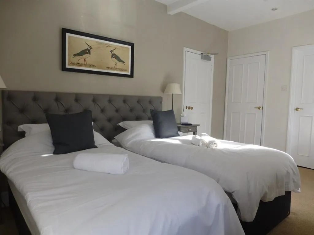 Bedroom, Bed in The Bathurst Arms