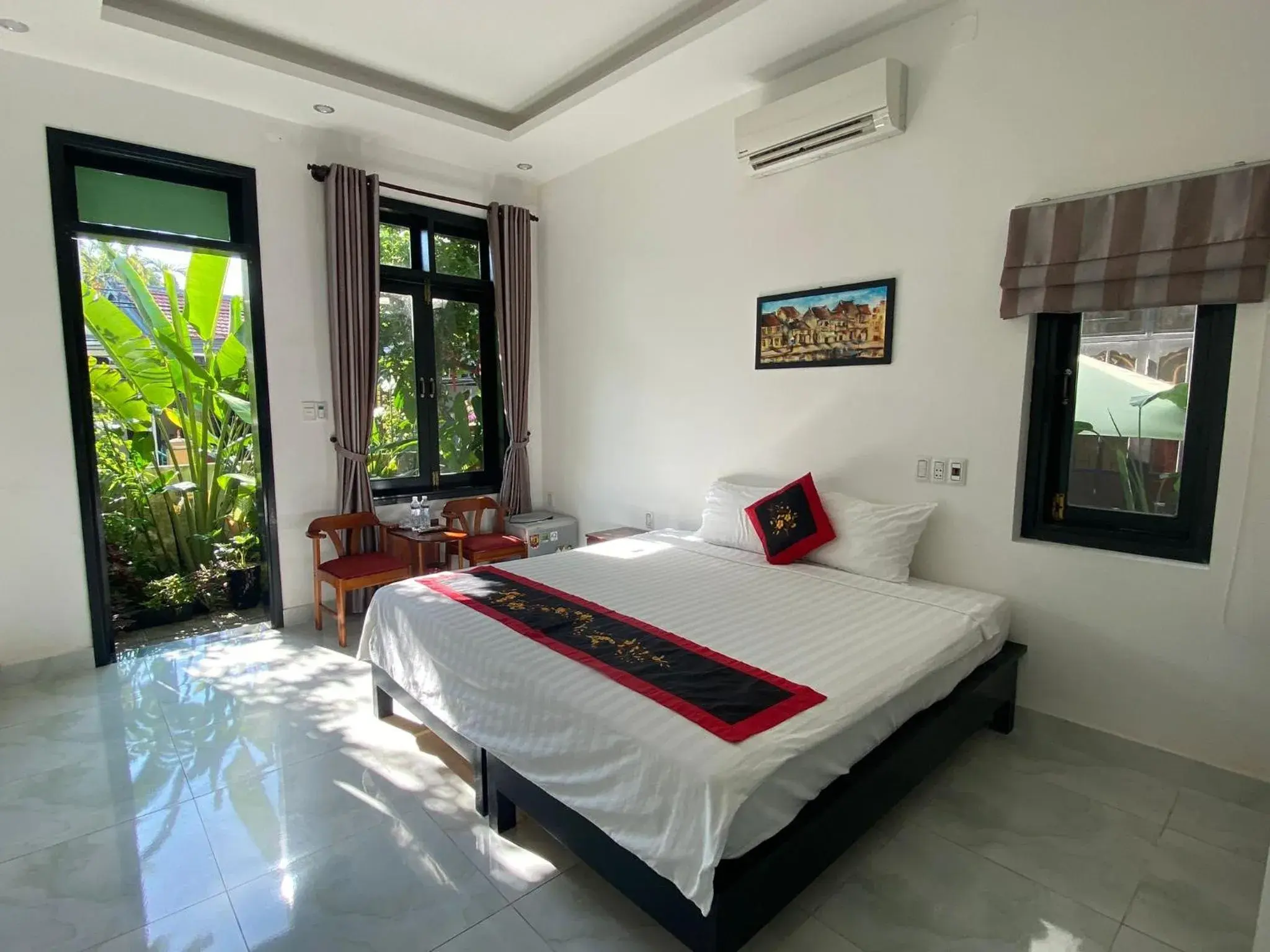 Deluxe Double or Twin Room with Garden View in Sunny Garden Homestay Deluxe Double or Twin Room with Garden View in Sunny Garden Homestay
