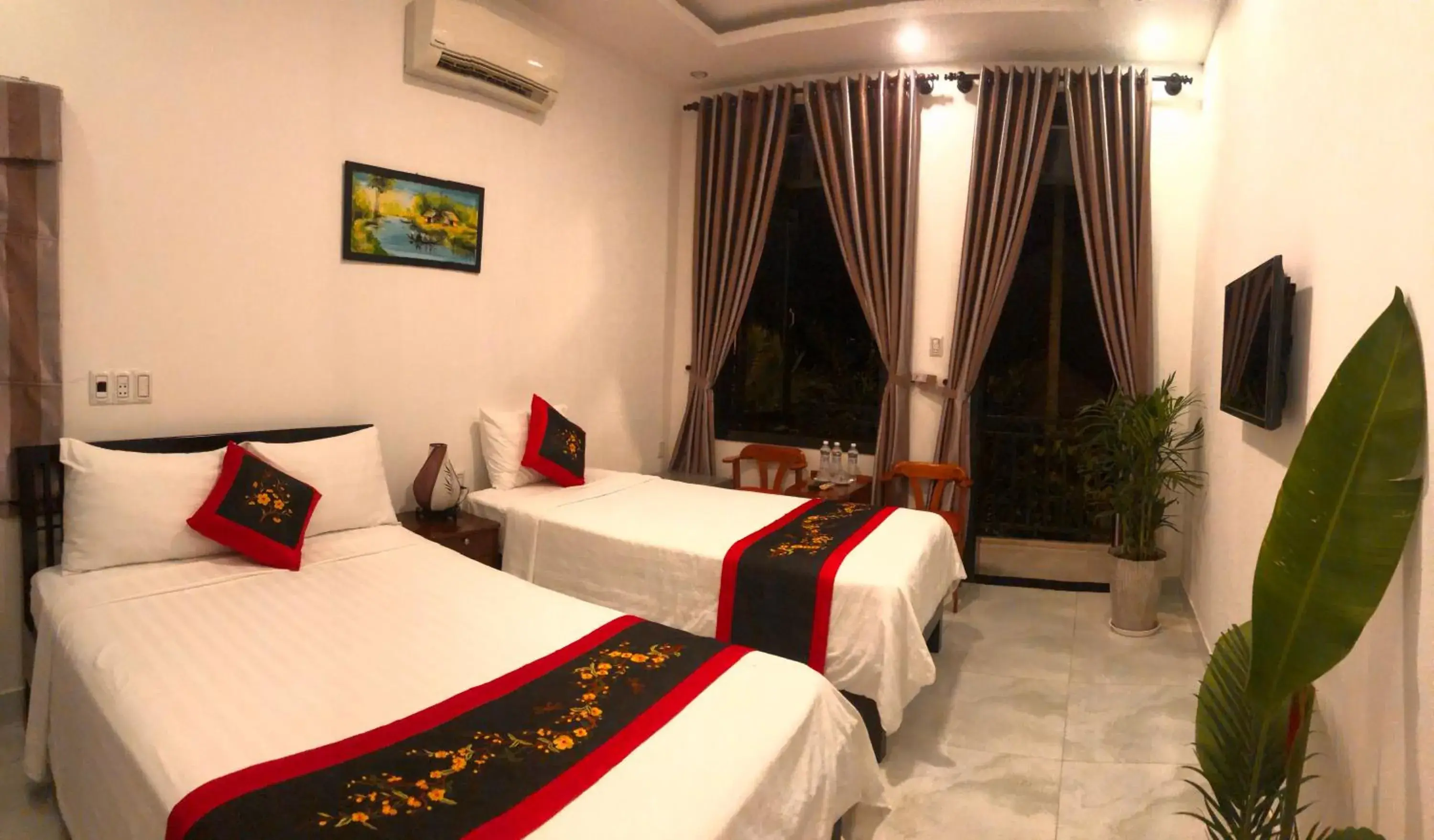 Two-Bedroom Suite in Sunny Garden Homestay Two-Bedroom Suite in Sunny Garden Homestay