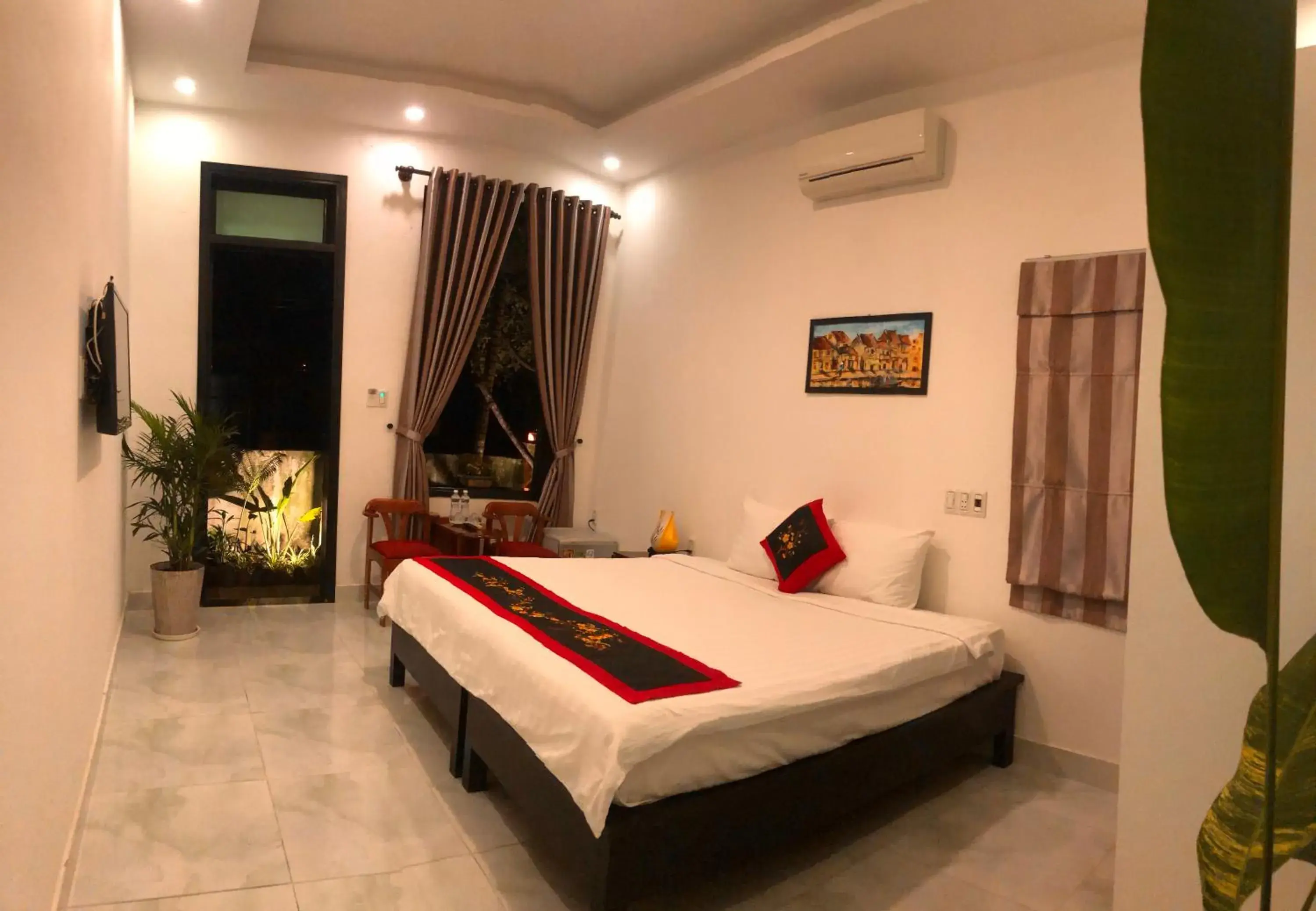 Deluxe Double or Twin Room with Garden View in Sunny Garden Homestay Deluxe Double or Twin Room with Garden View in Sunny Garden Homestay